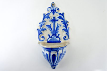 Acquasantiera in ceramica del XVIII° secolo - Altezza 22,4 cm