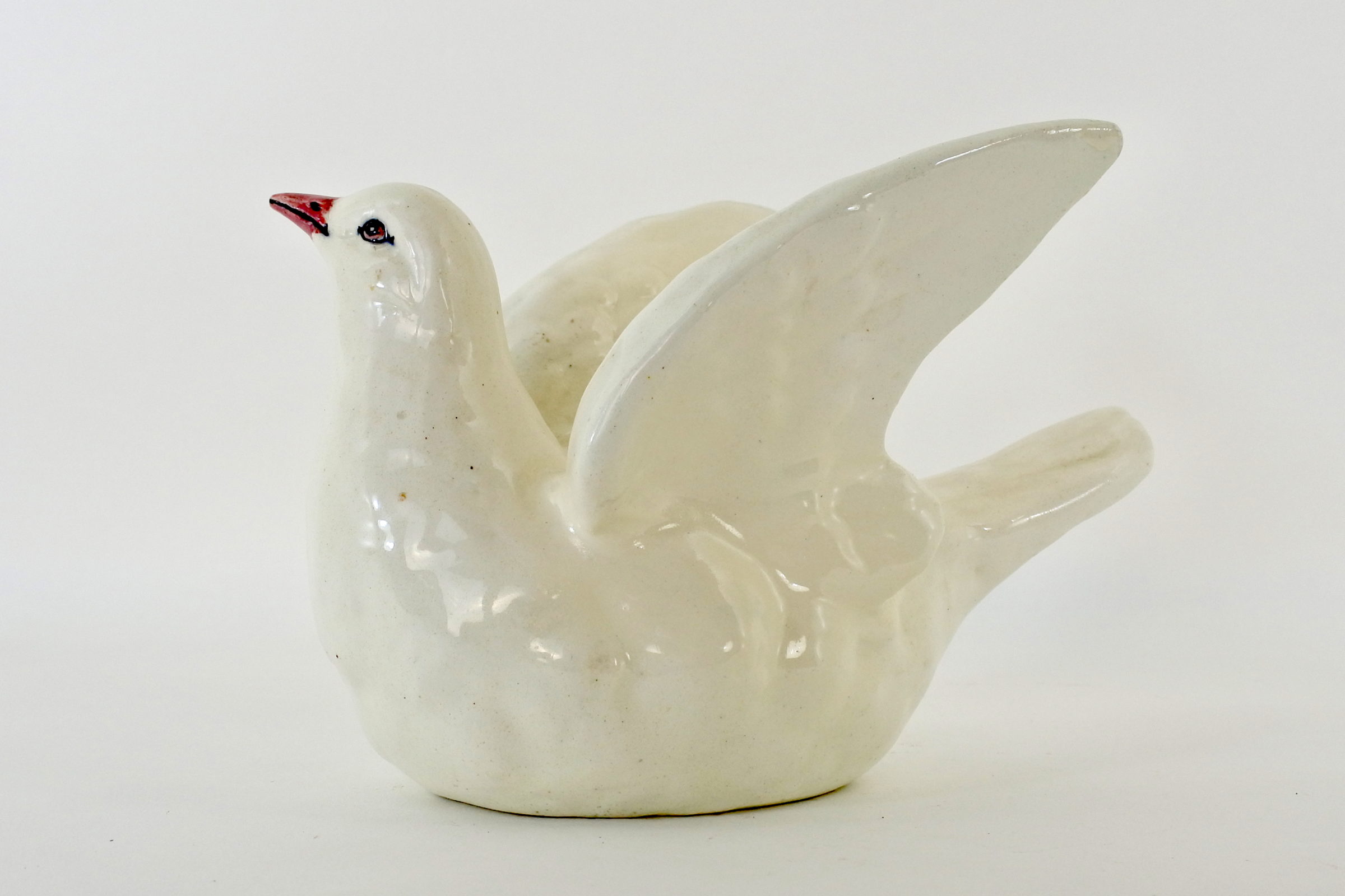 Jardinière Massier in ceramica barbotine a forma di colomba