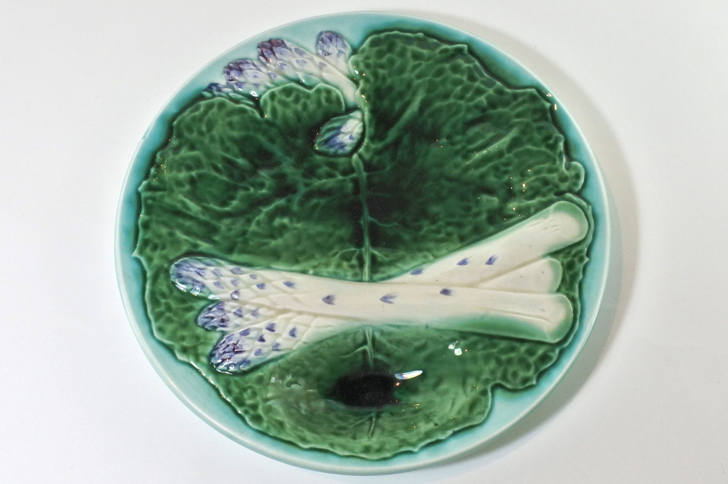 Piatto in ceramica barbotine per asparagi - Creil et Montereau