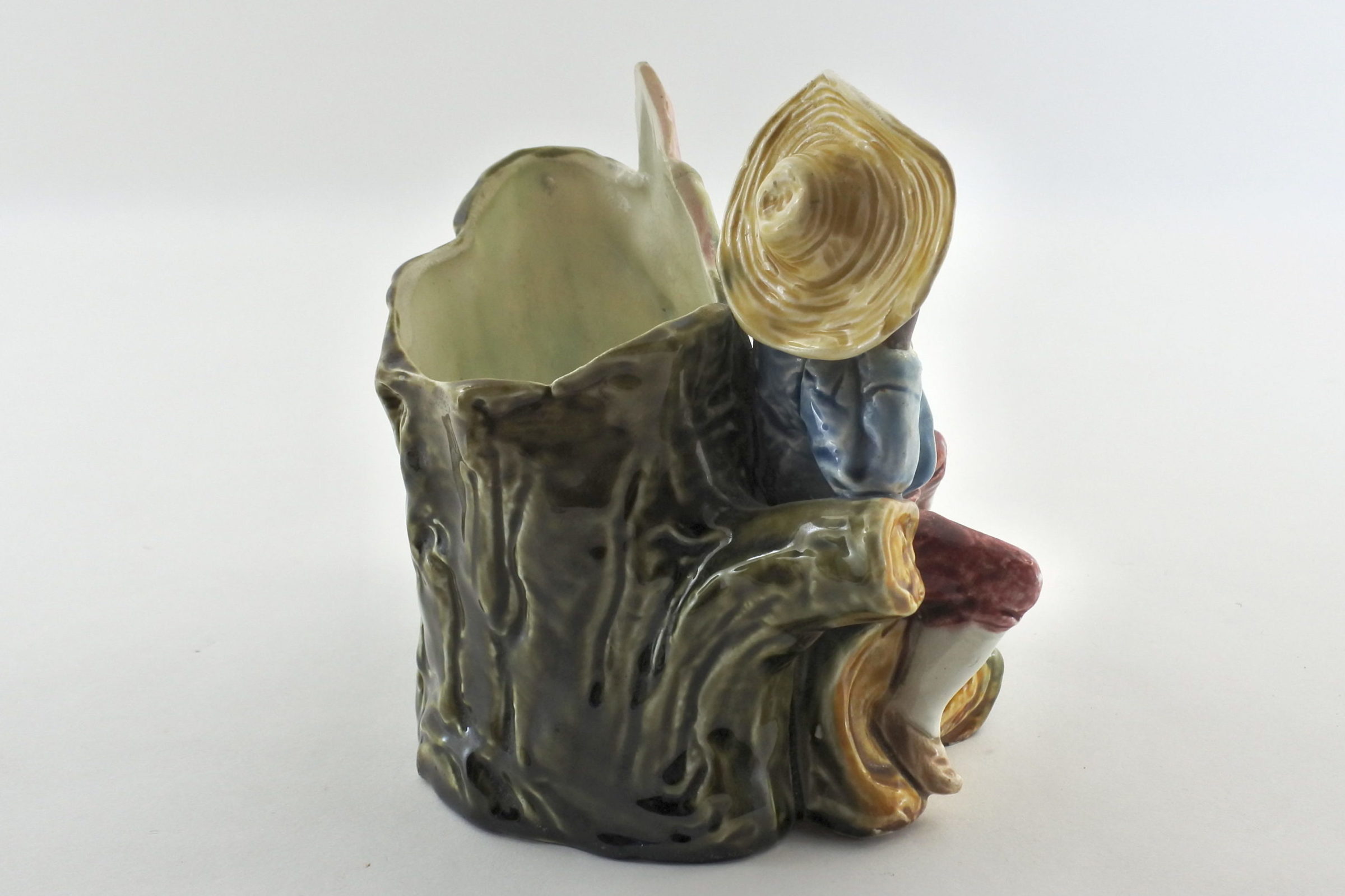 Statuina in ceramica barbotine con negretto - 4