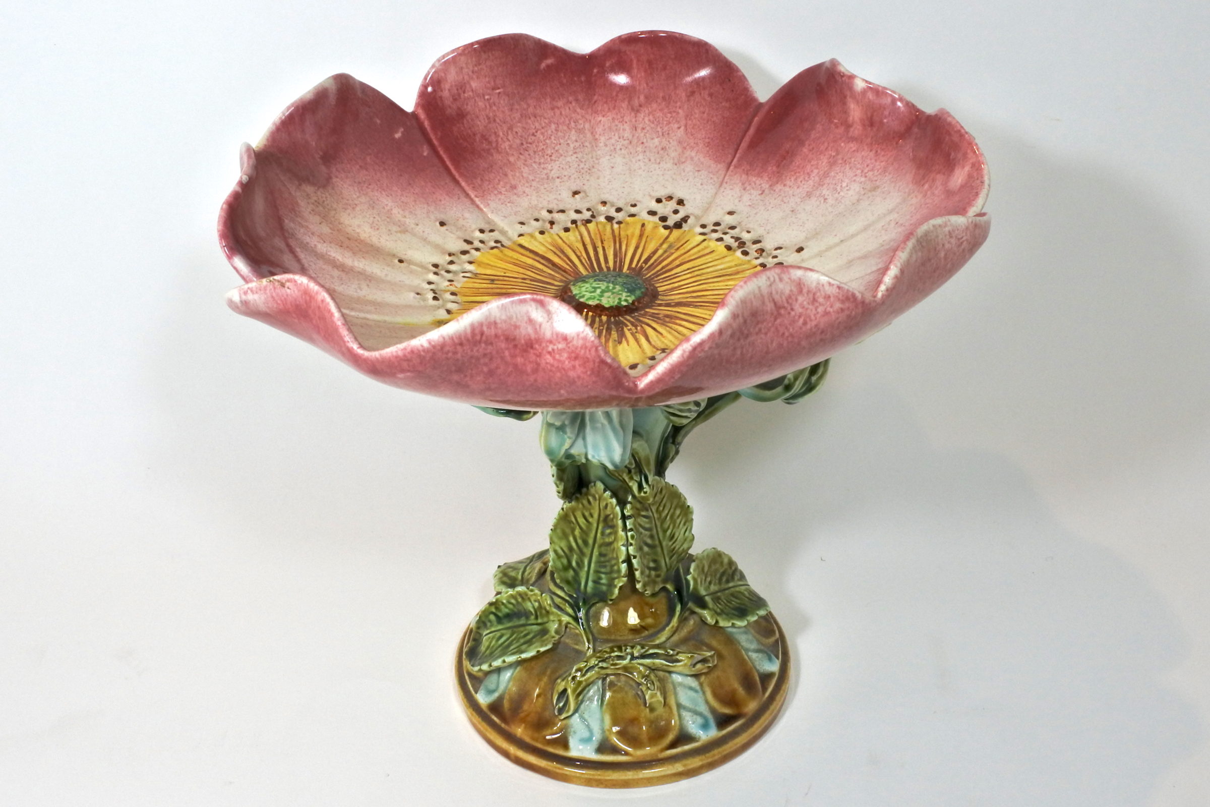 Alzatina Delphin Massier in ceramica barbotine a forma di anemone