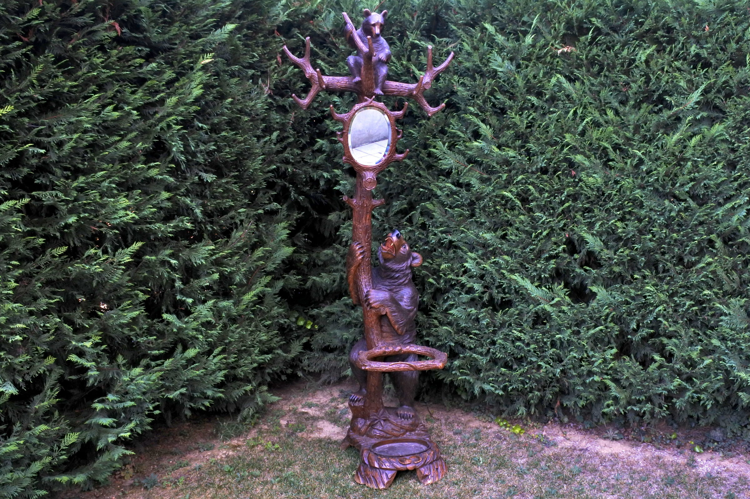 Orso in legno scolpito foresta nera con funzione di portamantelli e portaombrelli - 2