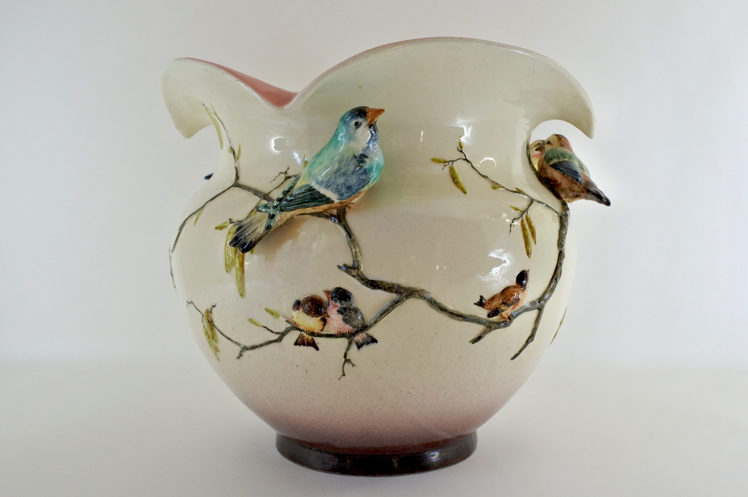 Cache pot Massier in ceramica barbotine con uccellini in rilievo su rami - 4