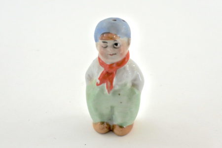 Portasale in ceramica a forma di olandesino