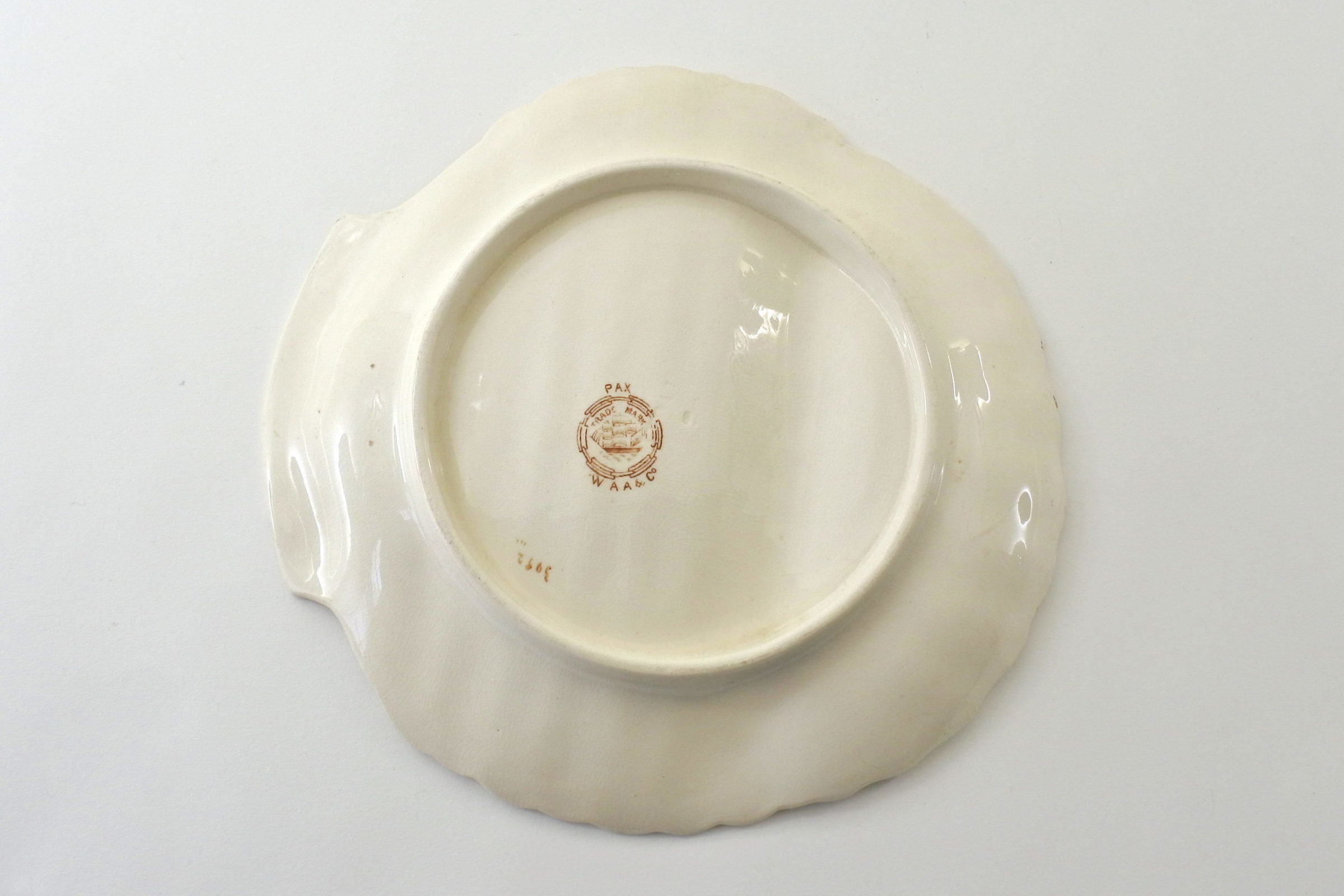 Piatto in ceramica barbotine per asparagi - William A. Adderley & Co - 2