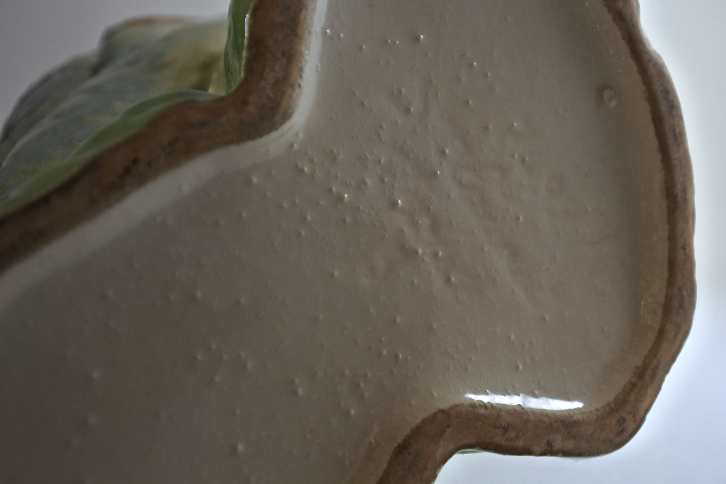 Brocca in ceramica barbotine a forma di papera - 5