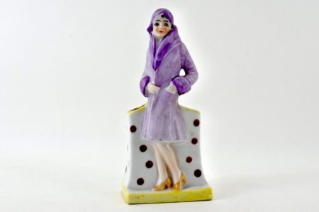 Statuina decò in ceramica con donna e contenitore
