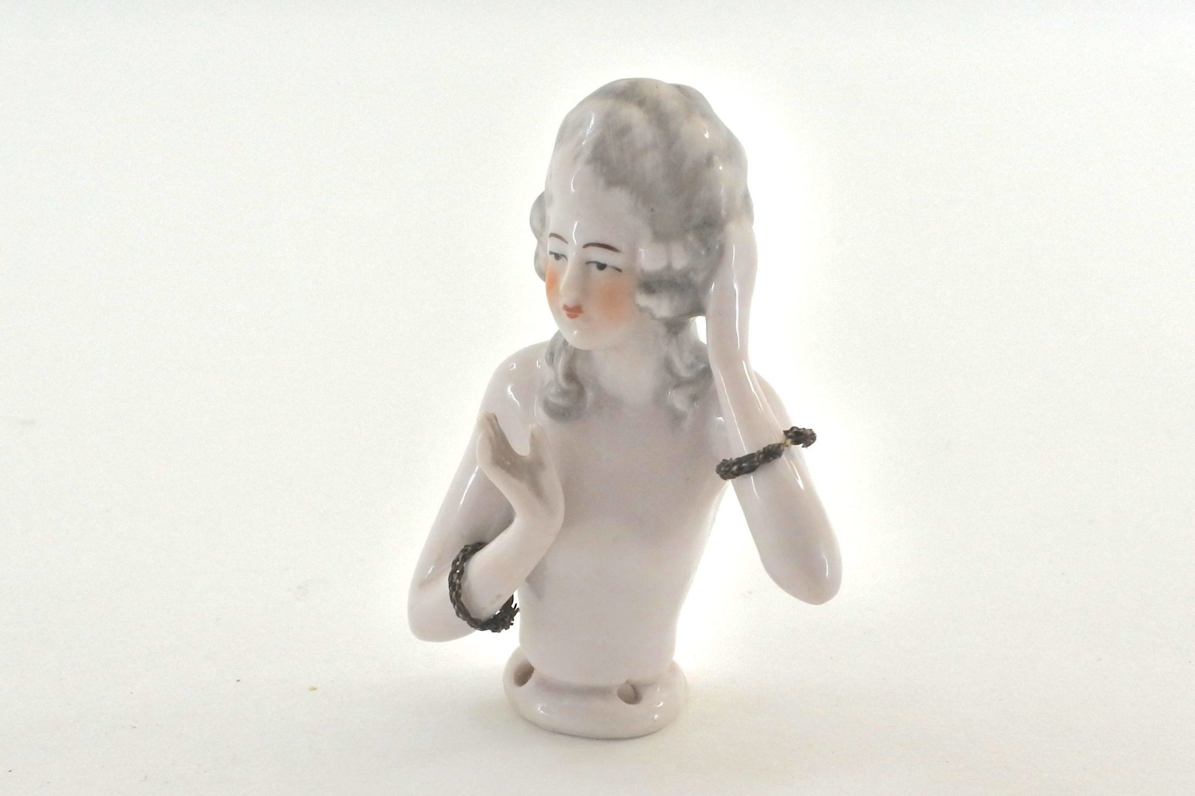 Statuina in ceramica mezzo busto di donna - demi poupée