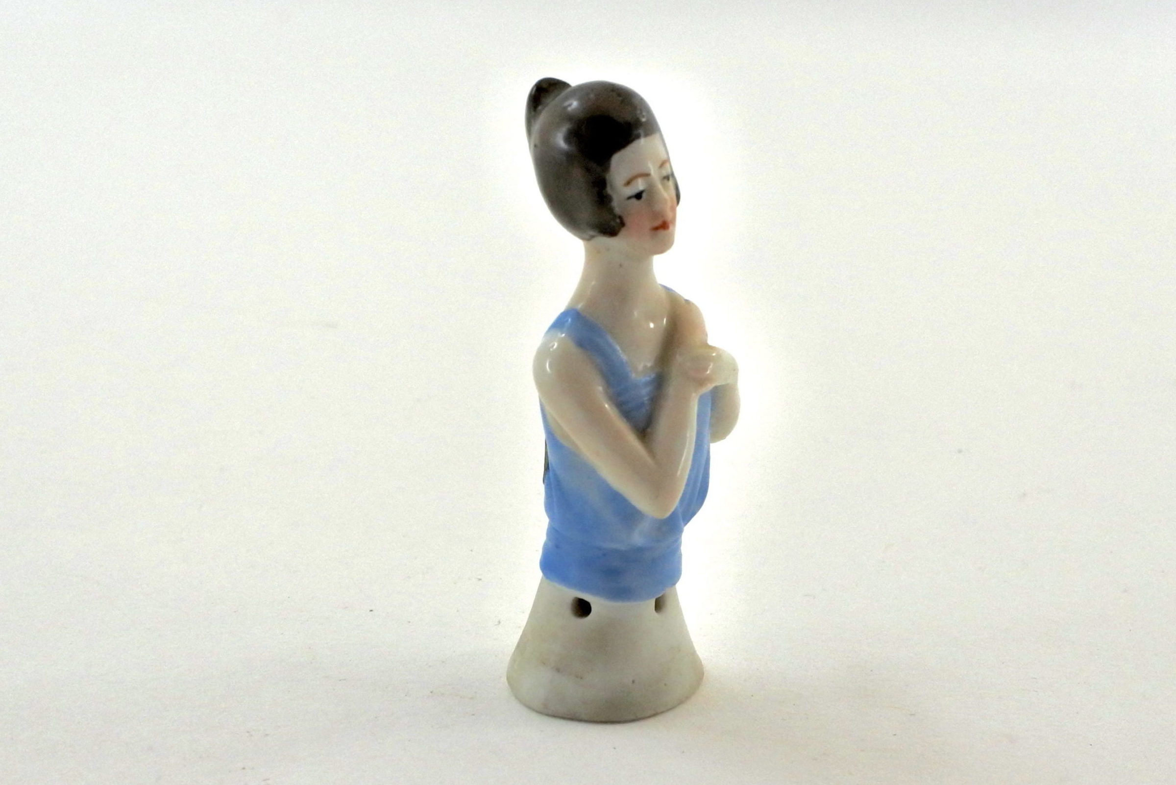 Statuina in ceramica rappresentante mezzo busto di donna - demi poupée - 3