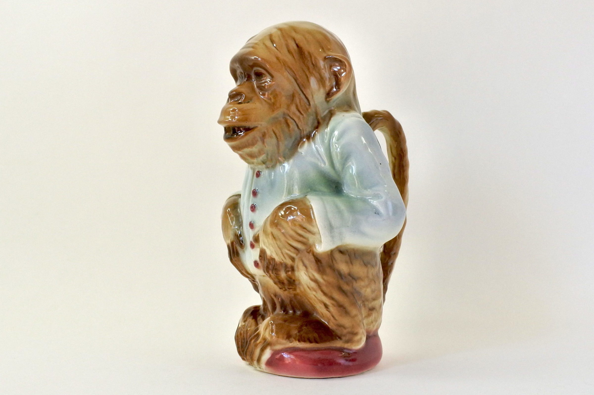 Brocca in ceramica barbotine con forma di scimmia - Saint Clément n° 435