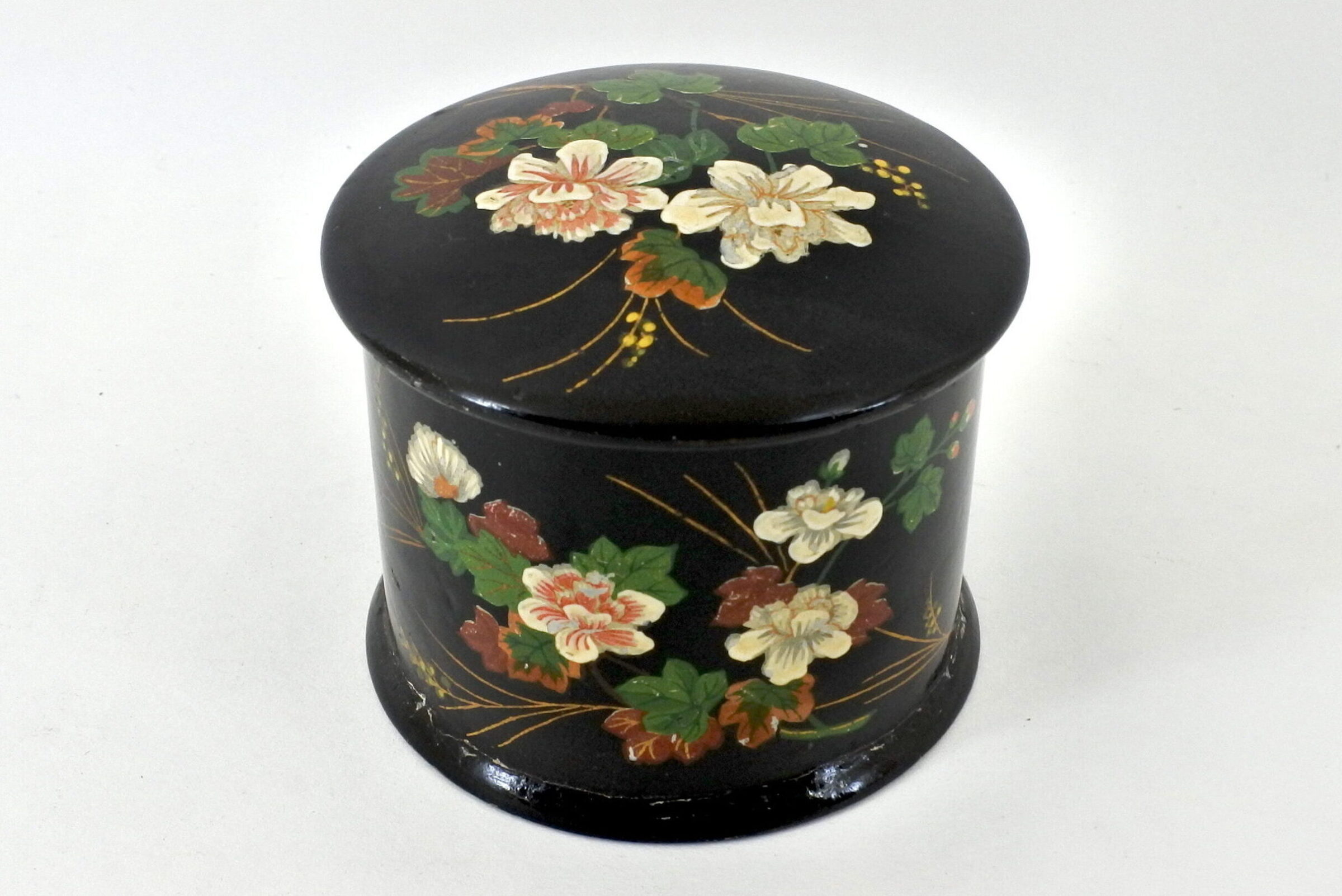 Scatola in papier mache laccata nera con decorazione floreale