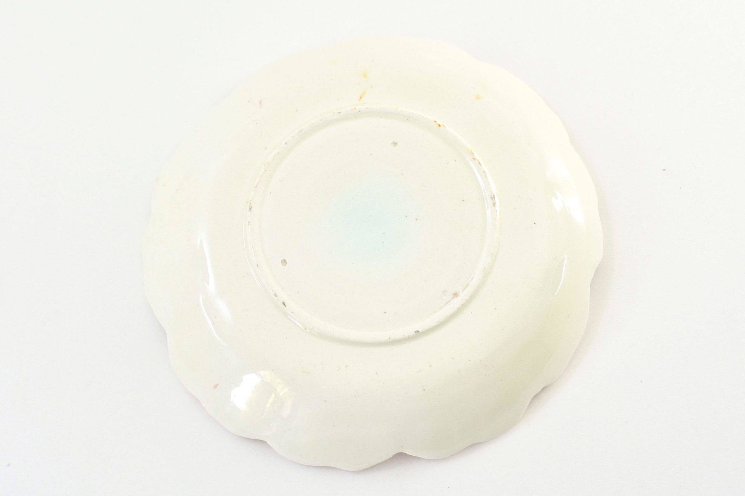 Piatto Massier in ceramica barbotine con anemone - 2