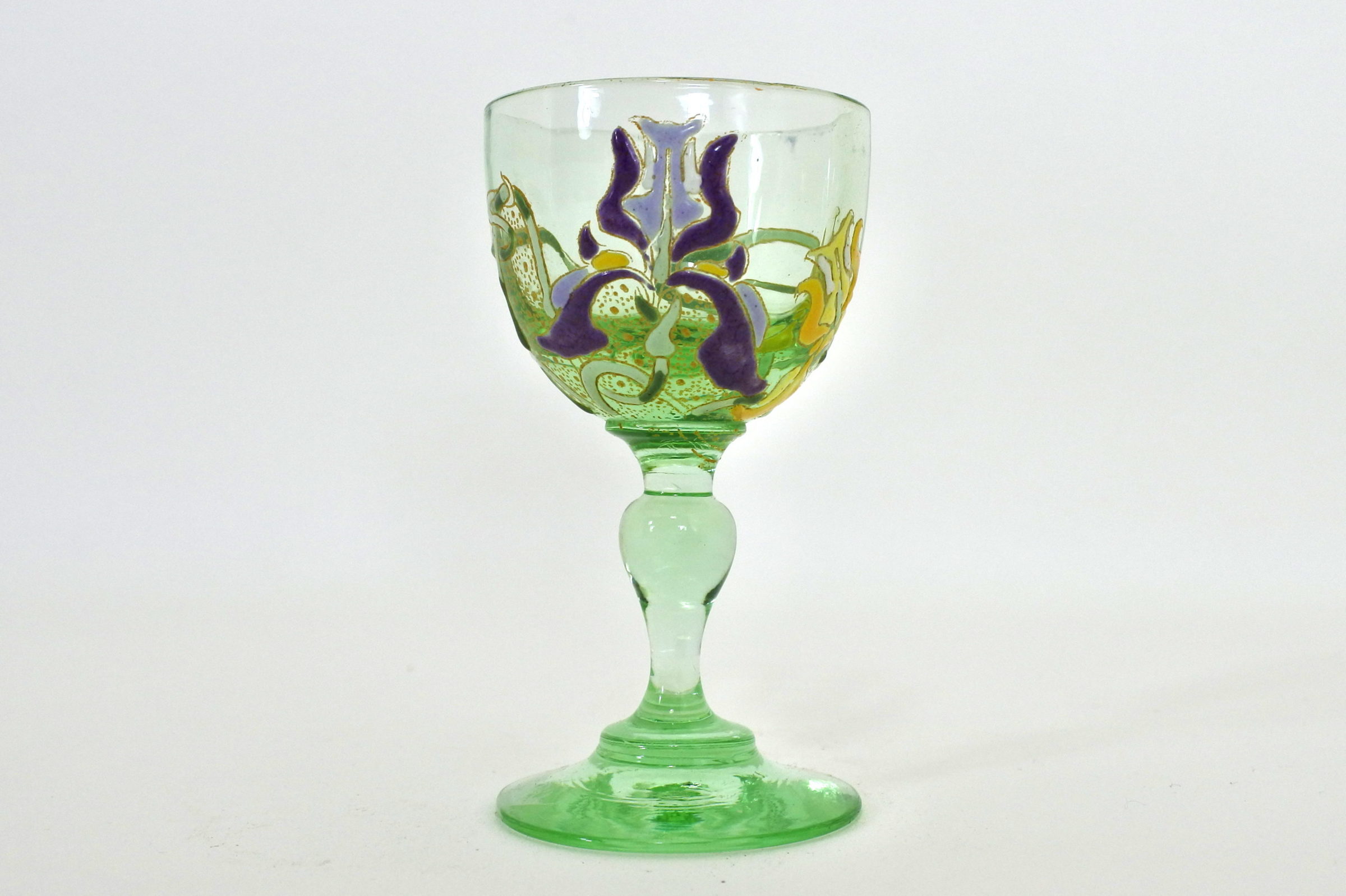 Bicchierino Legras a calice in vetro soffiato e smalti con iris