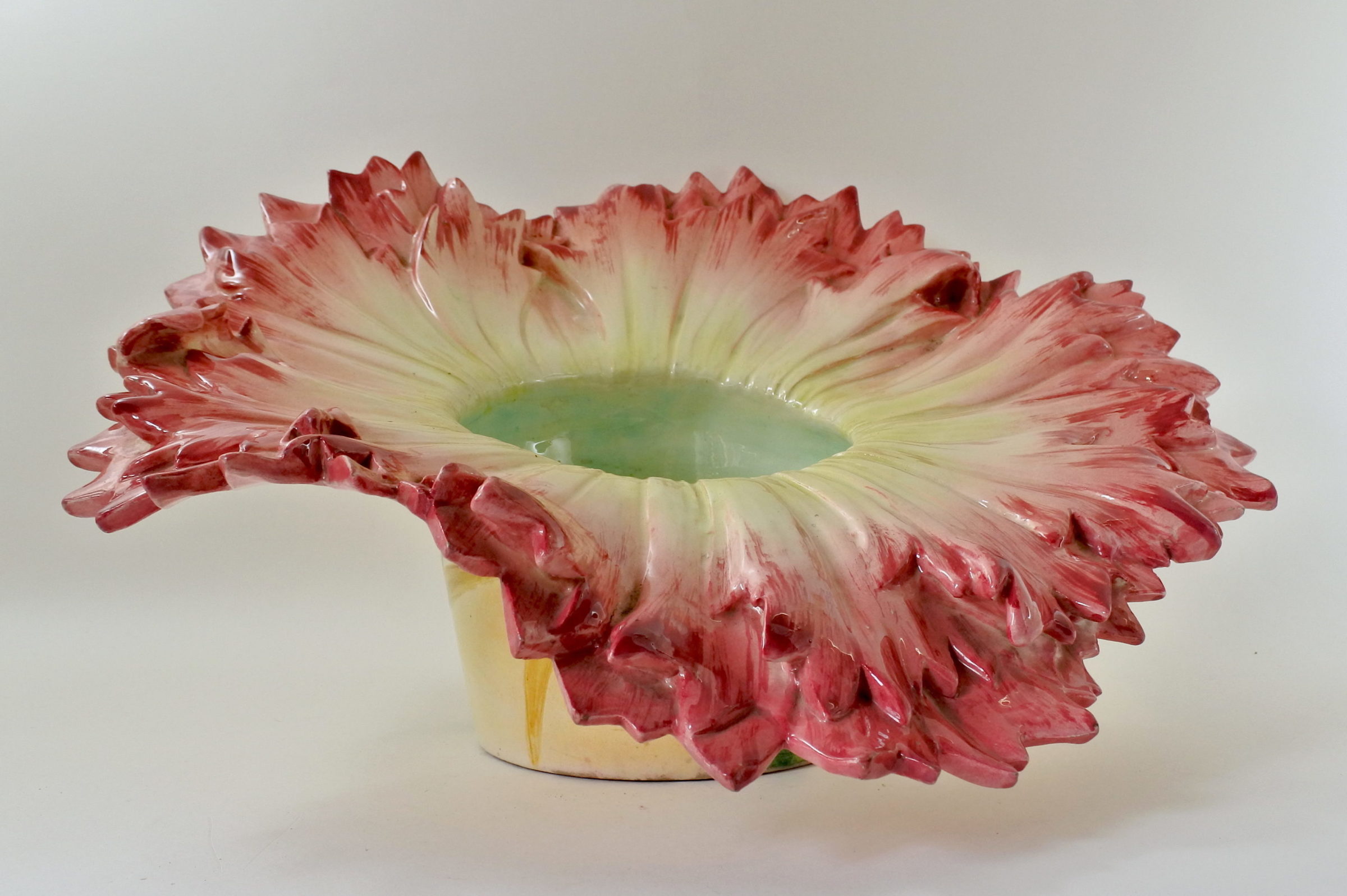 Cache pot Massier in ceramica barbotine a forma di fiore