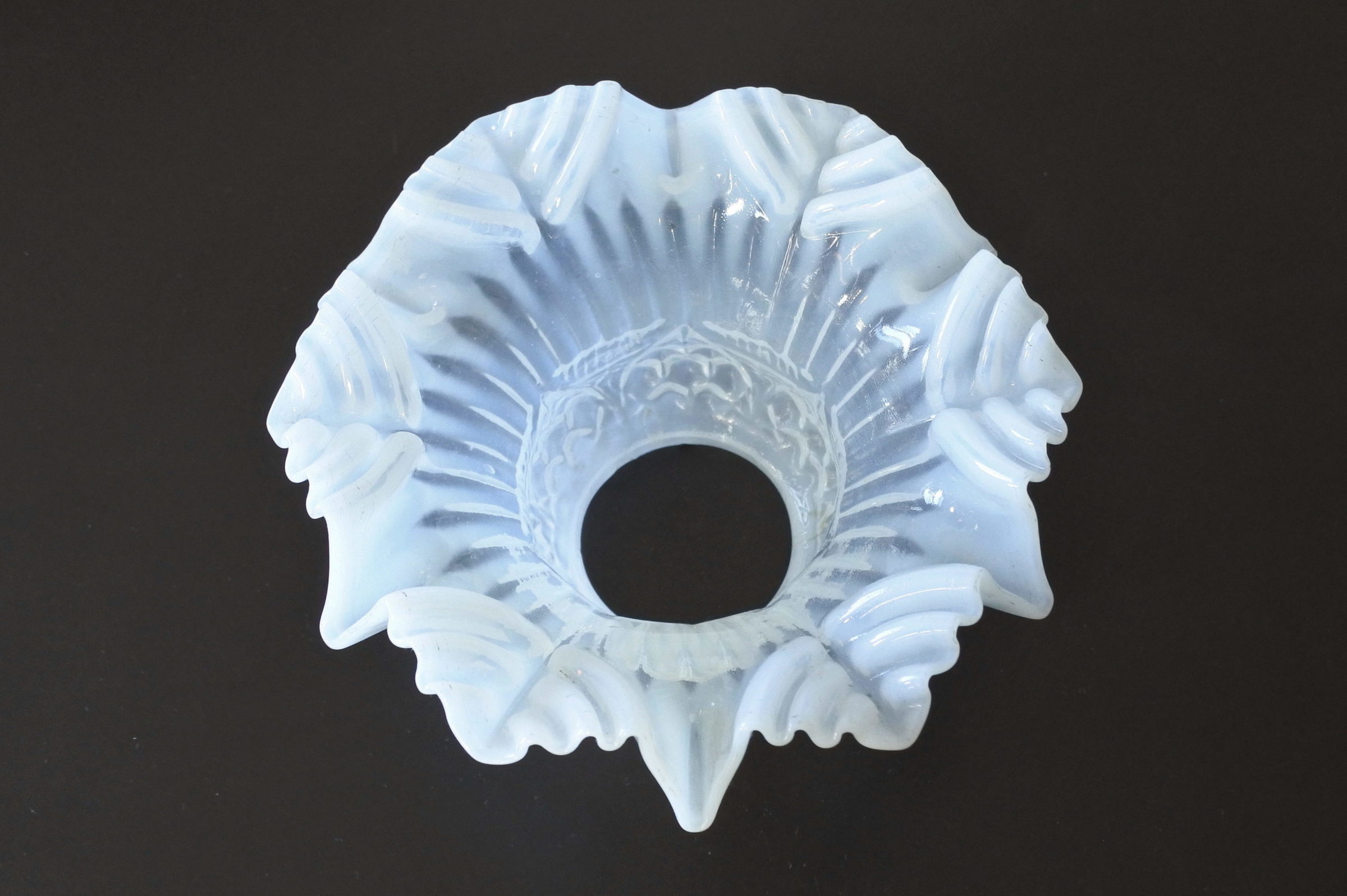 Tulipe per applique in vetro e opaline cangiante azzurro - 2