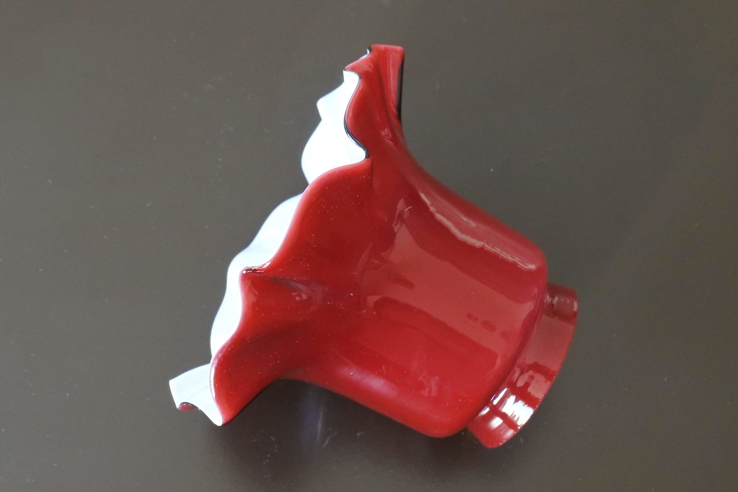 Tulipe per applique in vetro opalino incamiciato rosso e bianco - 3