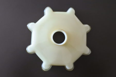Vetro opalino incamiciato beige e bianco per lampada a sospensione