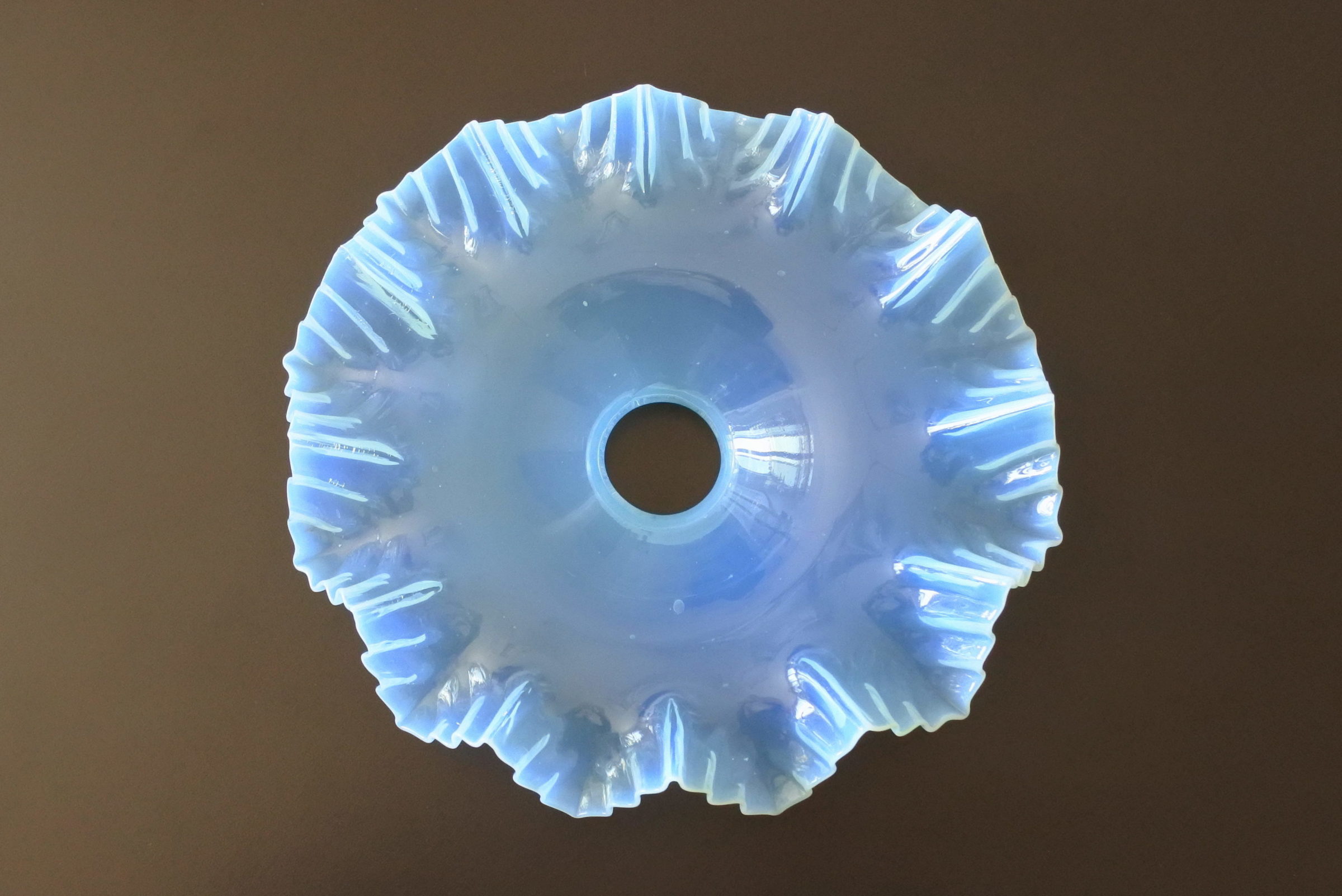 Vetro opalino iridescente azzurro per lampada a sospensione - 2