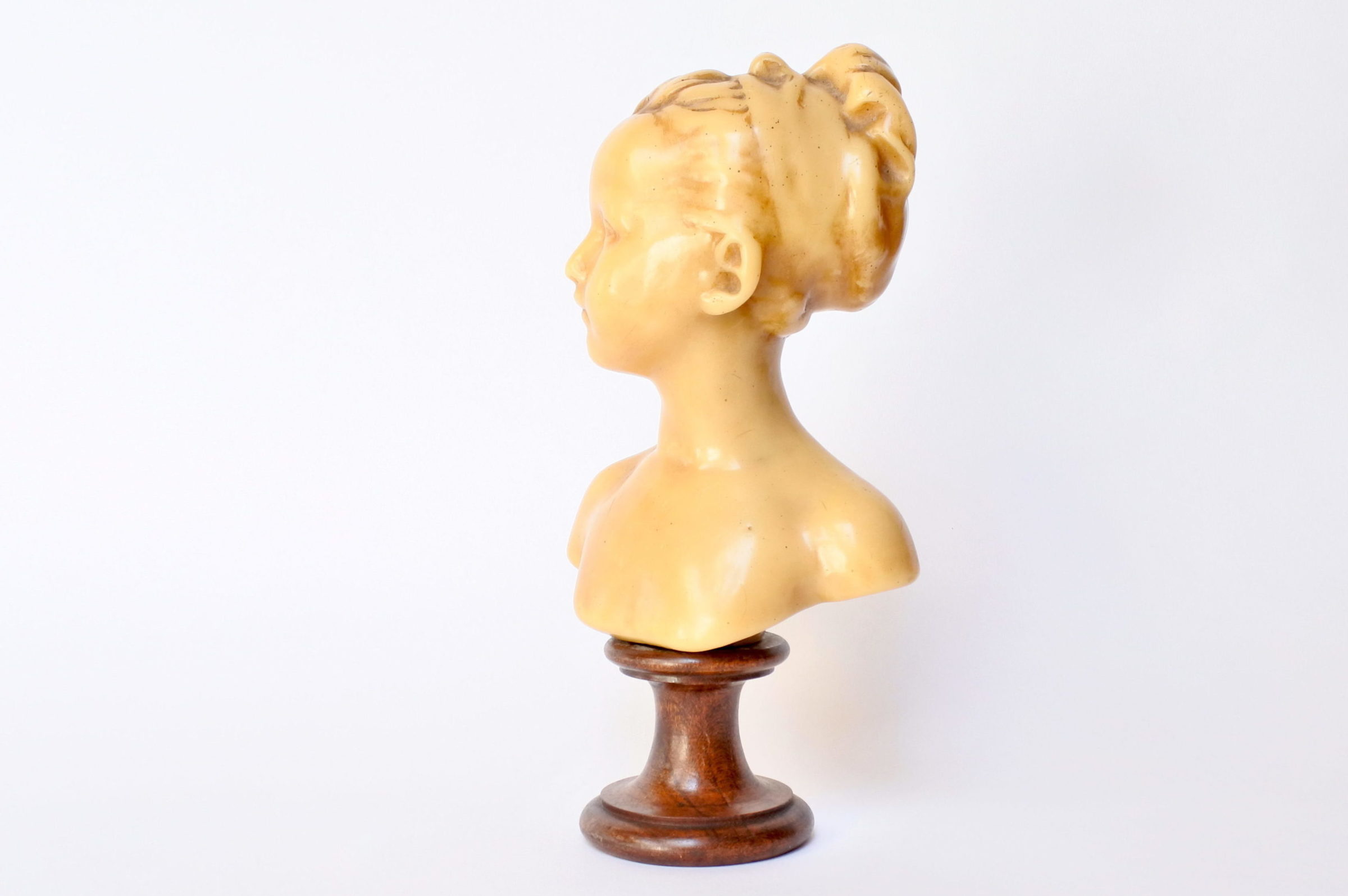 Busto di donna in cera - 2
