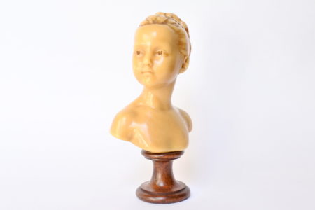 Busto di donna in cera