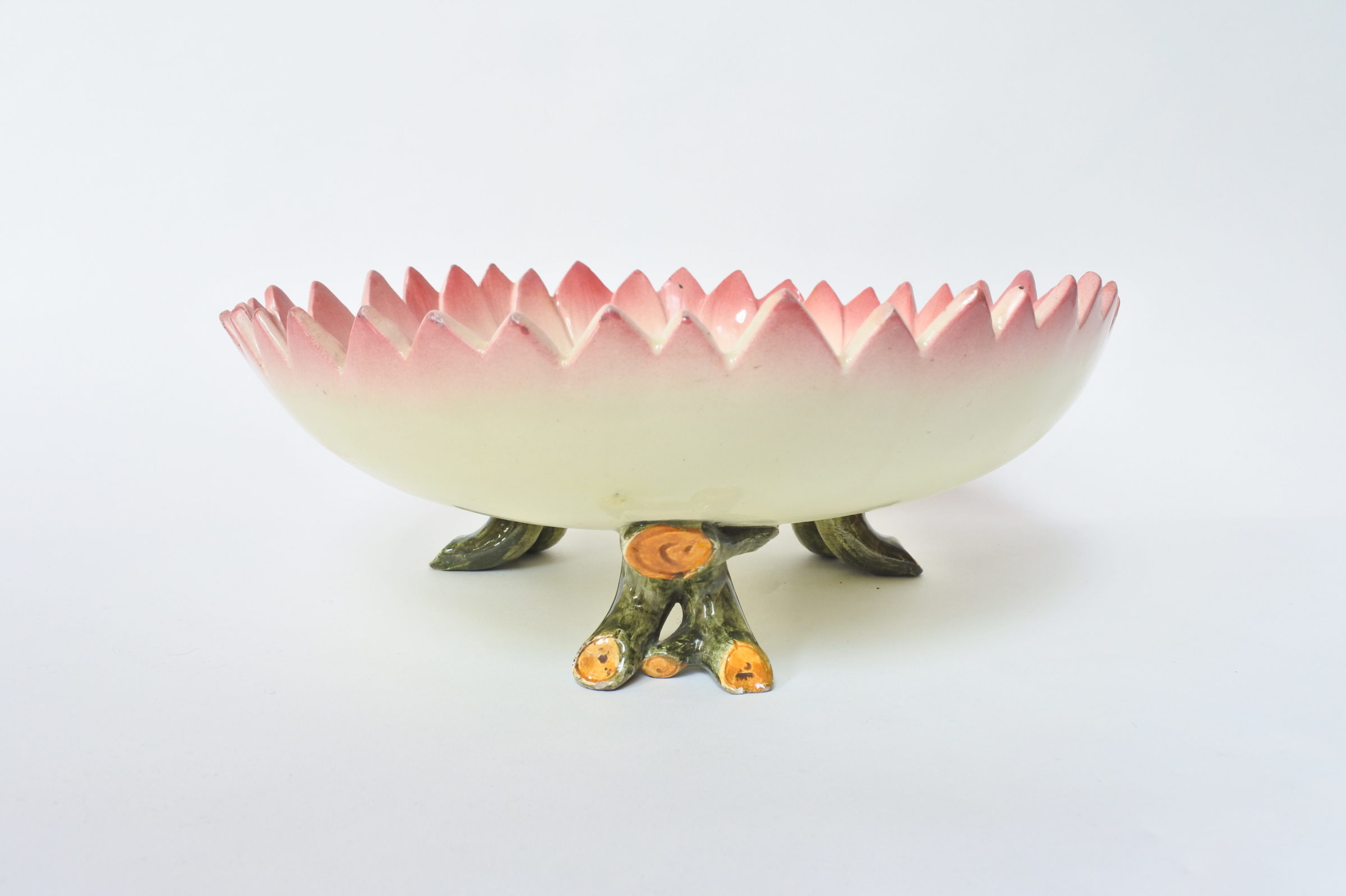 Centrotavola Massier in ceramica barbotine a forma di margherita aperta - 3