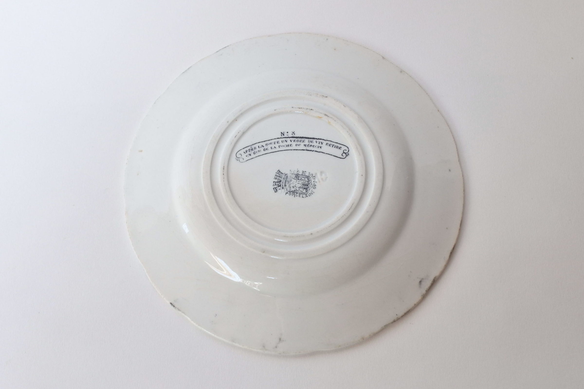 Piatto in ceramica di Gien decorato con rebus - decoro n° 8 - 2