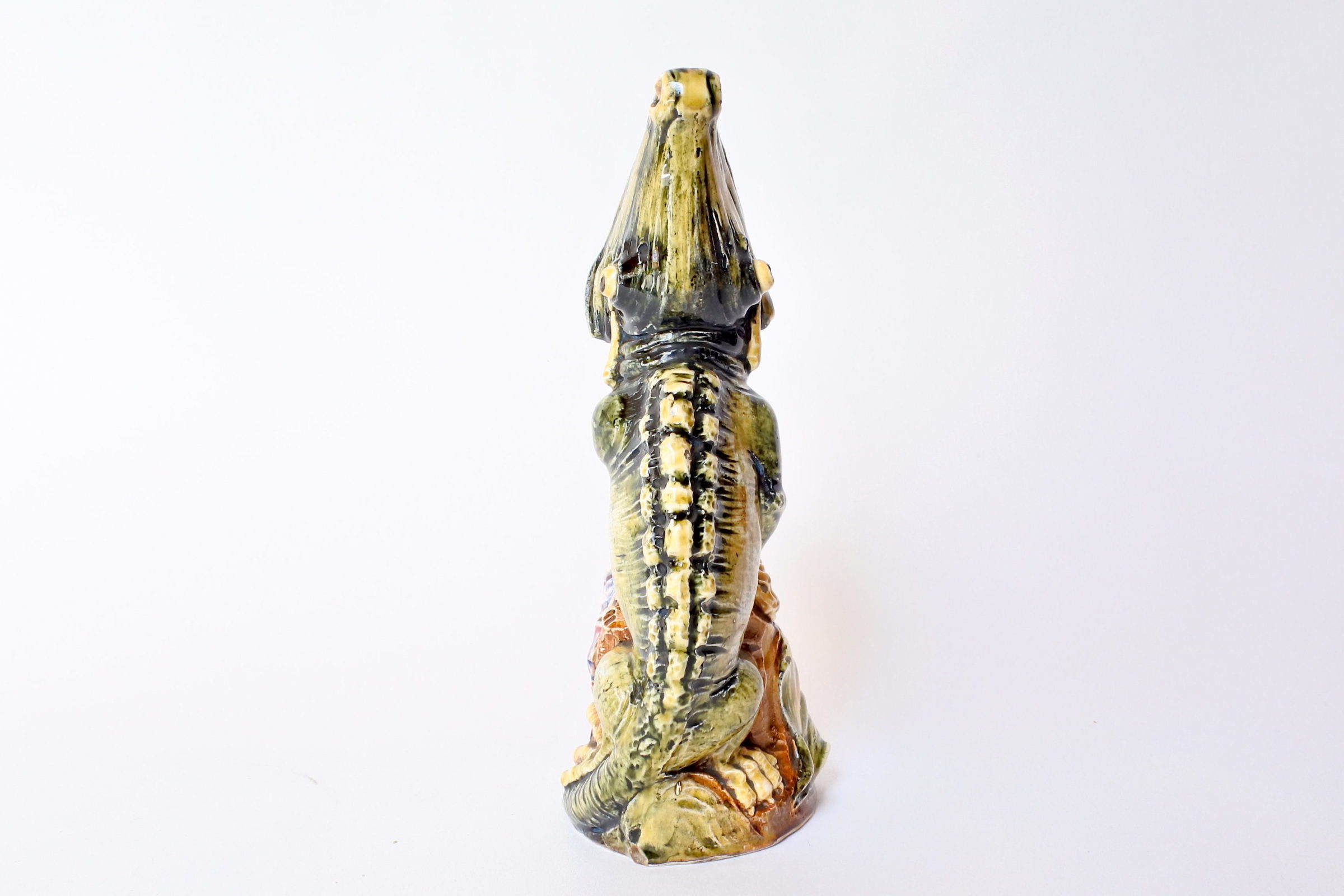 Vaso in ceramica barbotine a forma di coccodrillo - 3