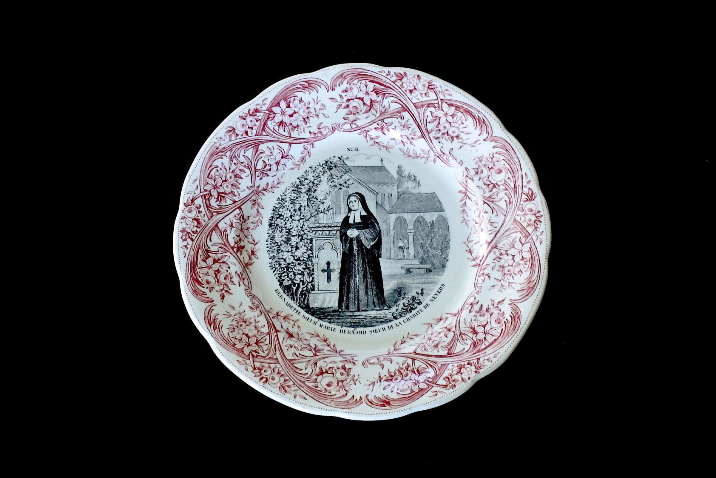 Serie completa di 12 piatti in ceramica dedicati alla vita di Bernadette - 12