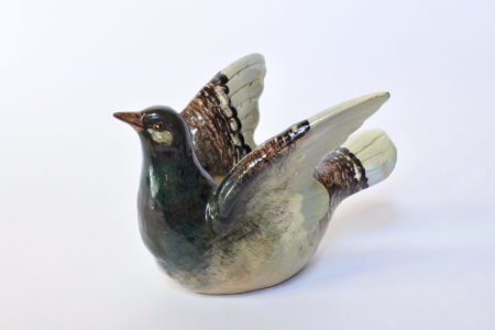 Jardinière Massier in ceramica barbotine a forma di piccione