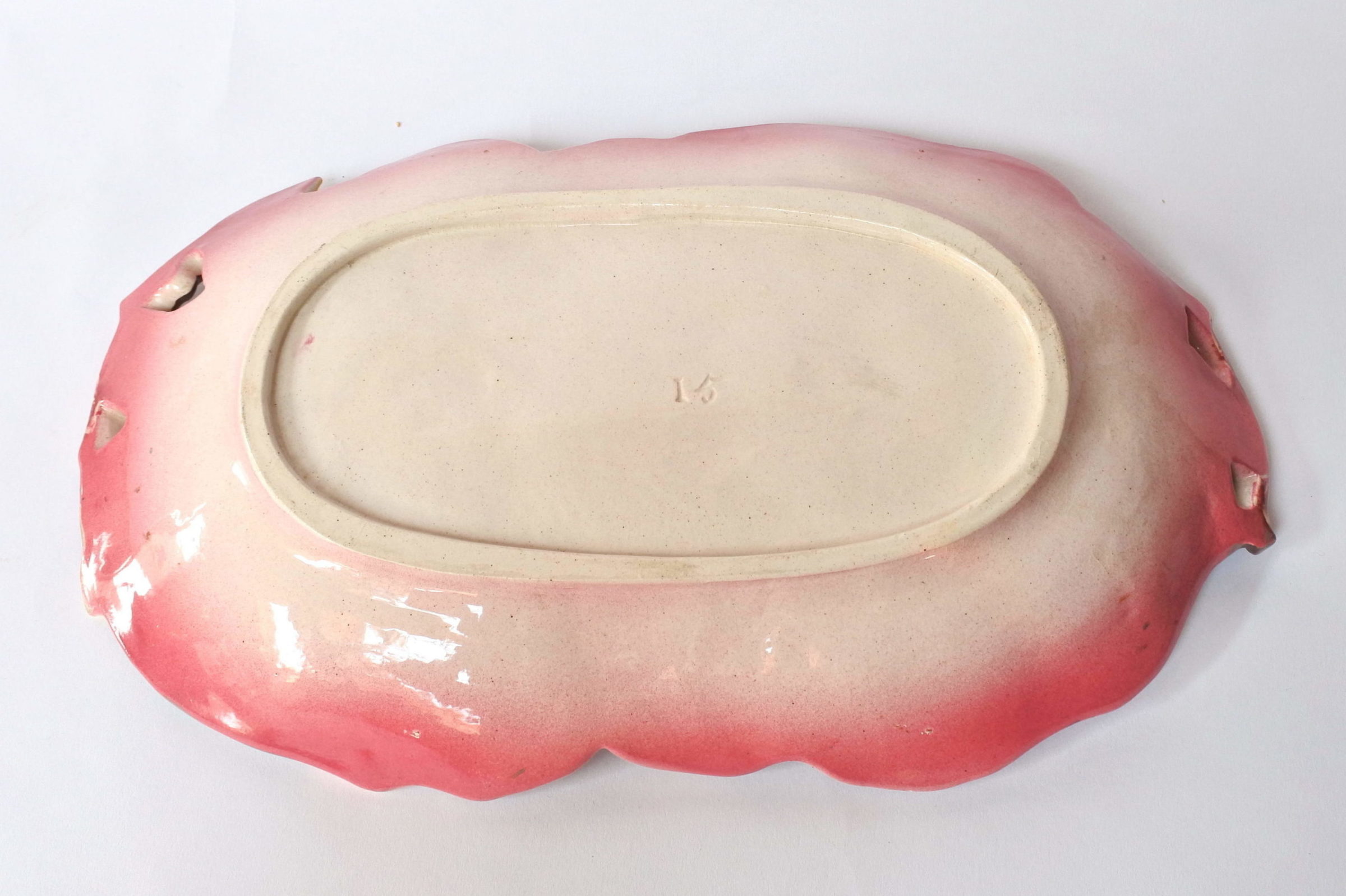 Piatto di servizio in ceramica barbotine a forma di rose canine - Massier - 3