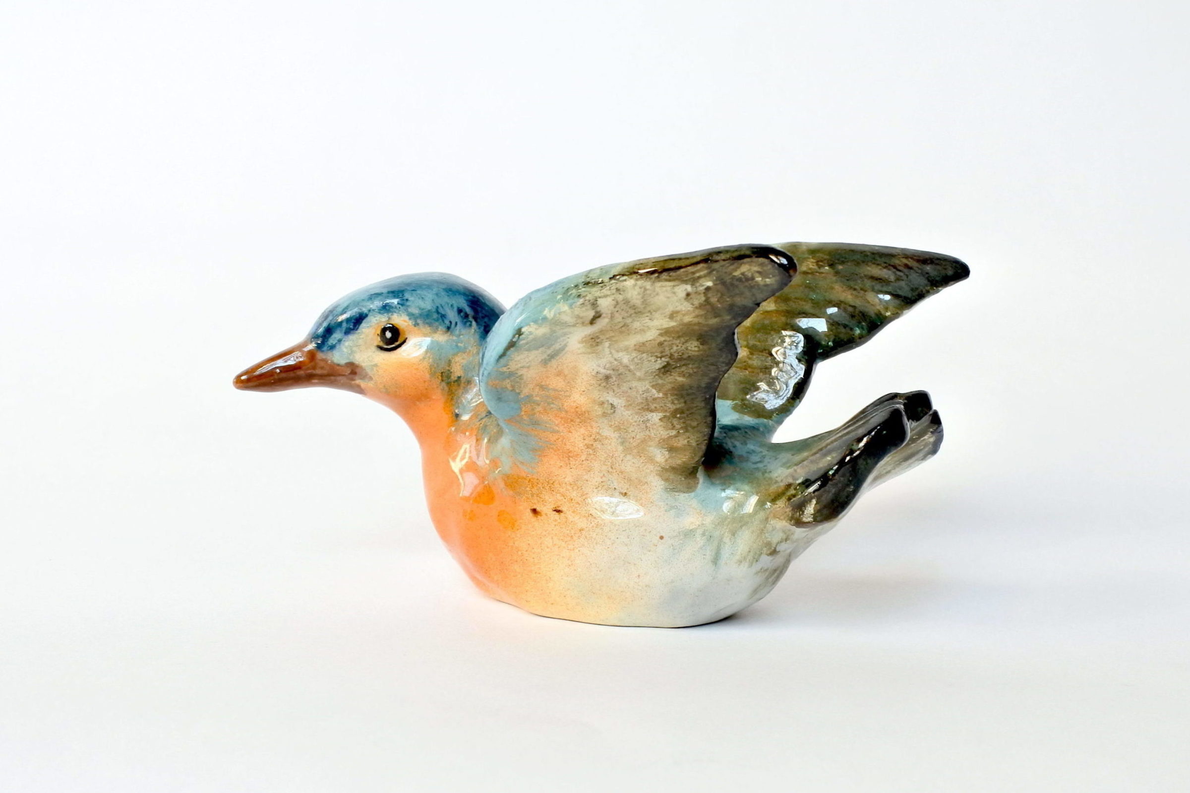 Piccola jardinière in ceramica barbotine a forma di uccellino policromo - Massier - 2