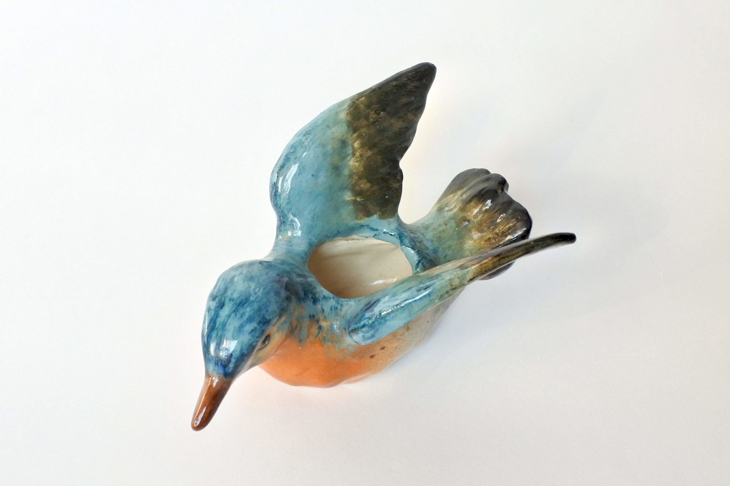 Piccola jardinière in ceramica barbotine a forma di uccellino policromo - Massier - 6