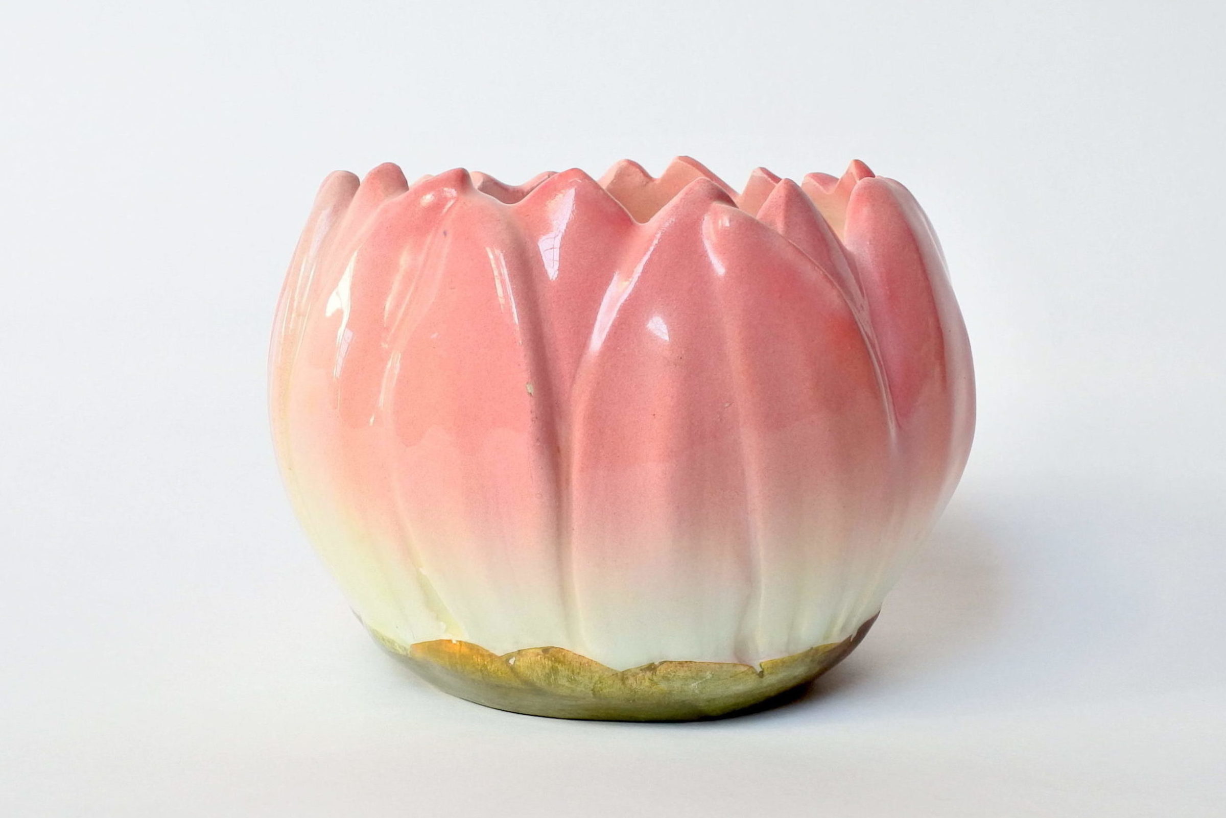 Piccolo cache pot Massier in ceramica barbotine a forma di corolla di fiore - 2