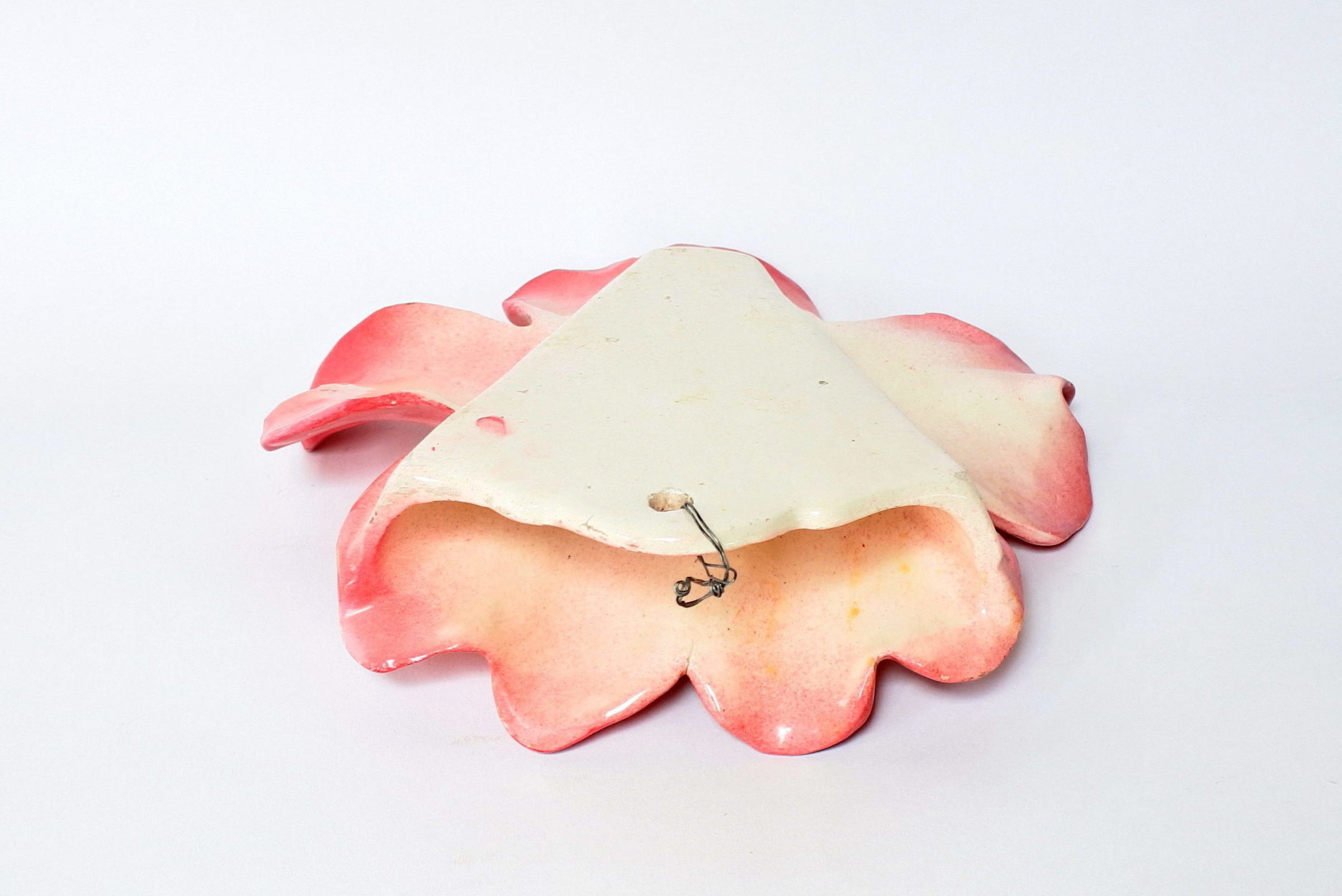 Portafiori da muro in ceramica barbotine a forma di rosa canina - Massier - 8