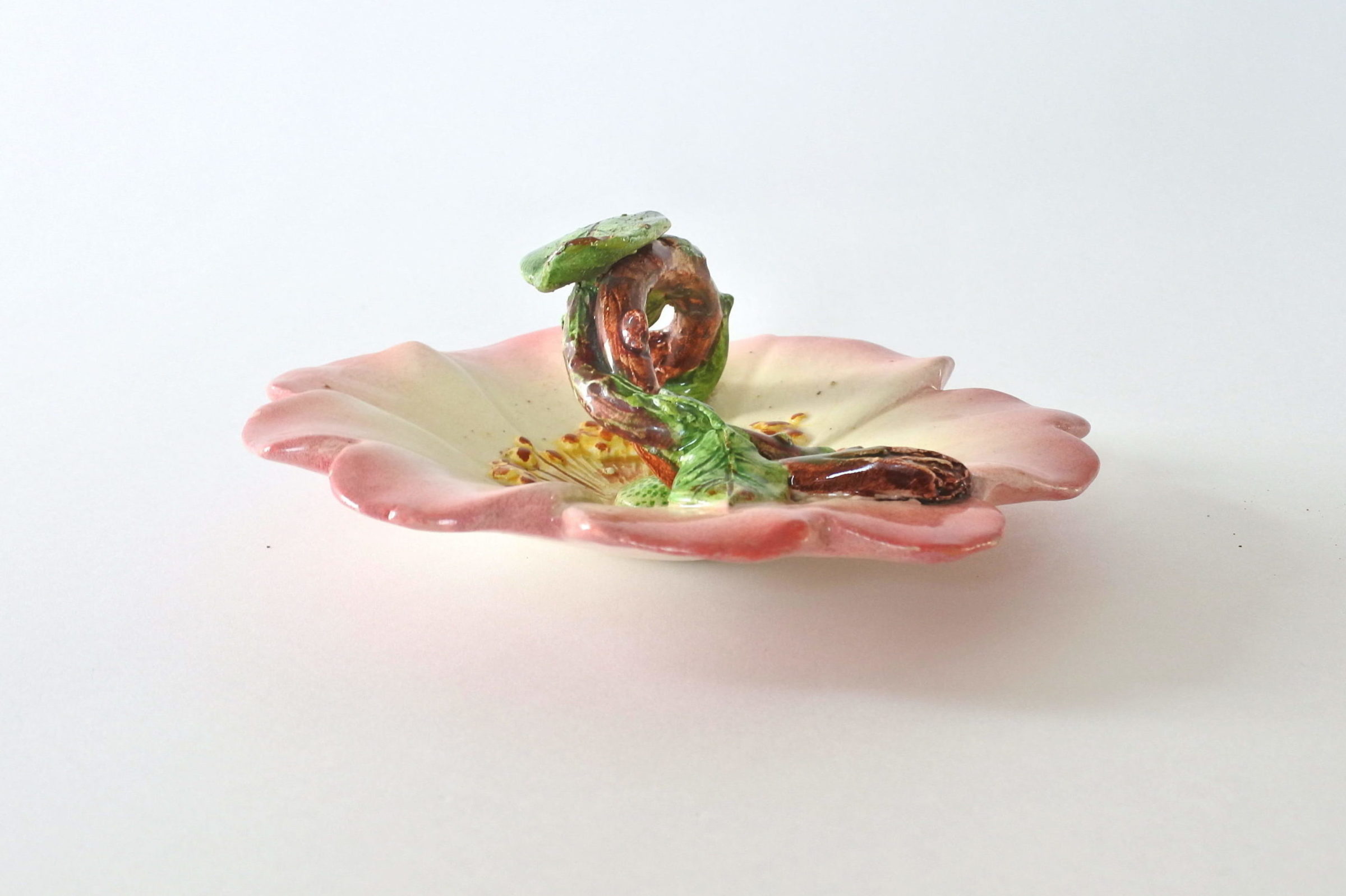 Cestino in ceramica barbotine a forma di rosa canina - Delphin Massier - 4