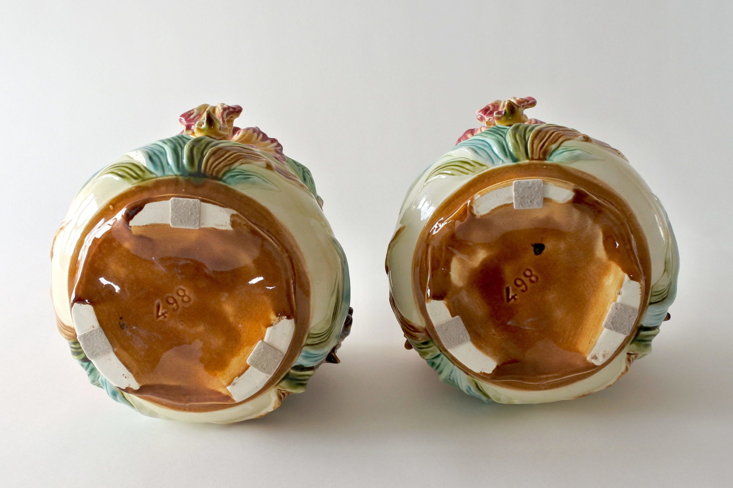 Coppia di cache pot in ceramica barbotine con iris - Onnaing n° 498 - 5