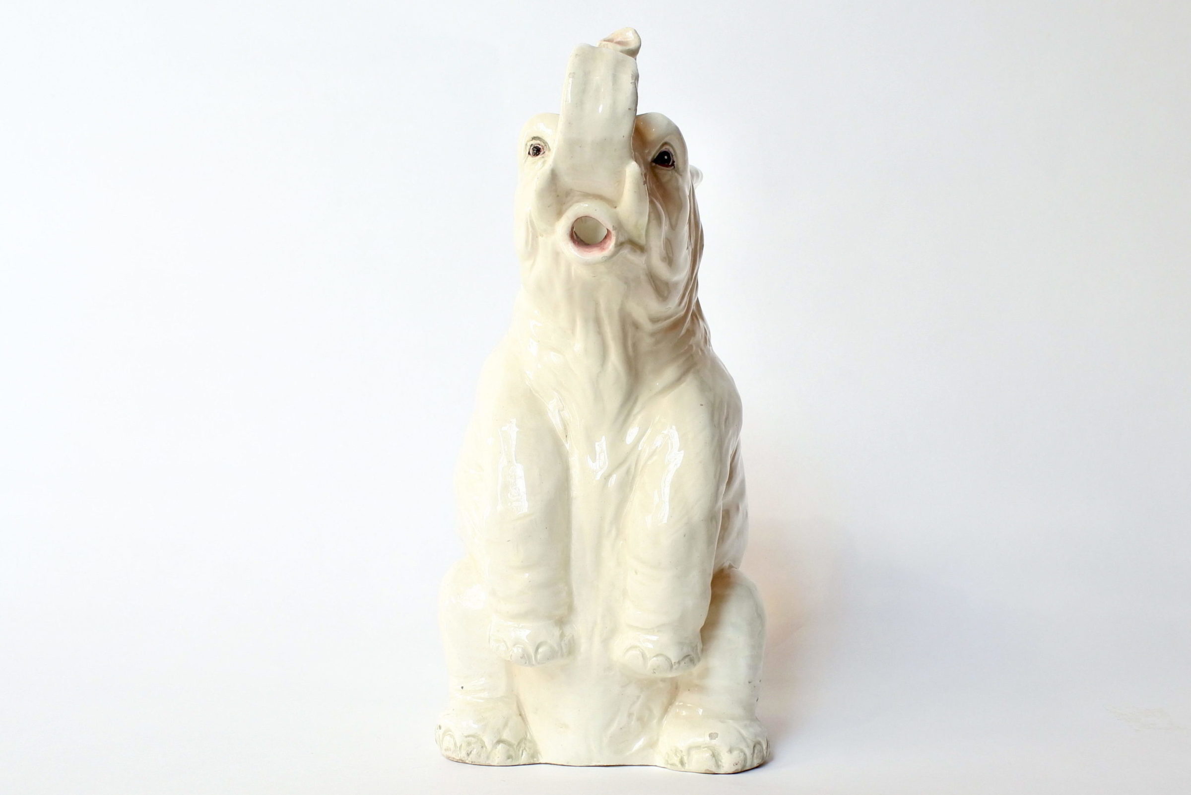 Rarissima brocca Massier in ceramica barbotine a forma di elefante con scimmia - 5