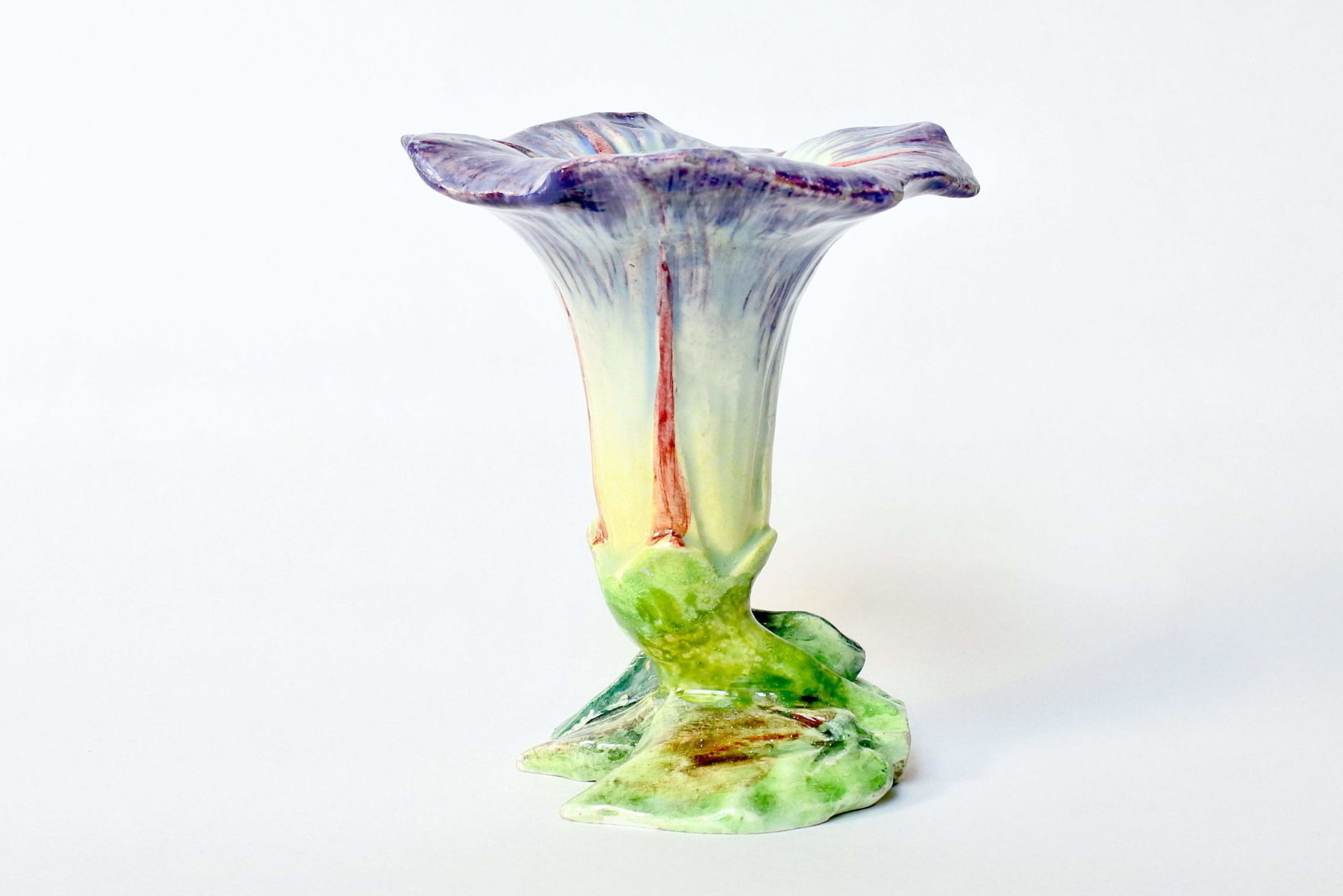 Vaso in ceramica barbotine a forma di convolvolo - Delphin Massier