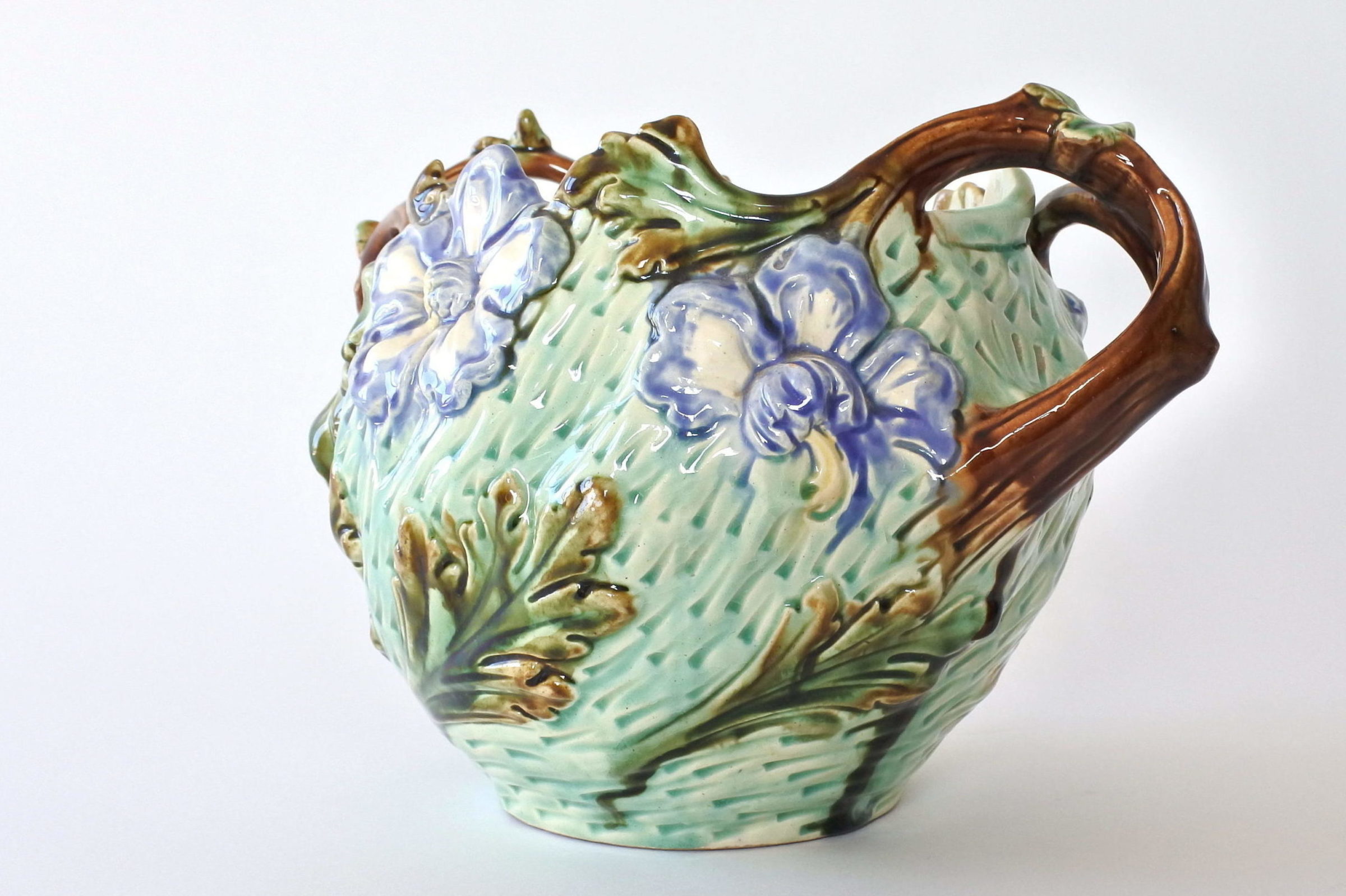 Cache pot in ceramica barbotine con fiori blu su fondo turchese - 2