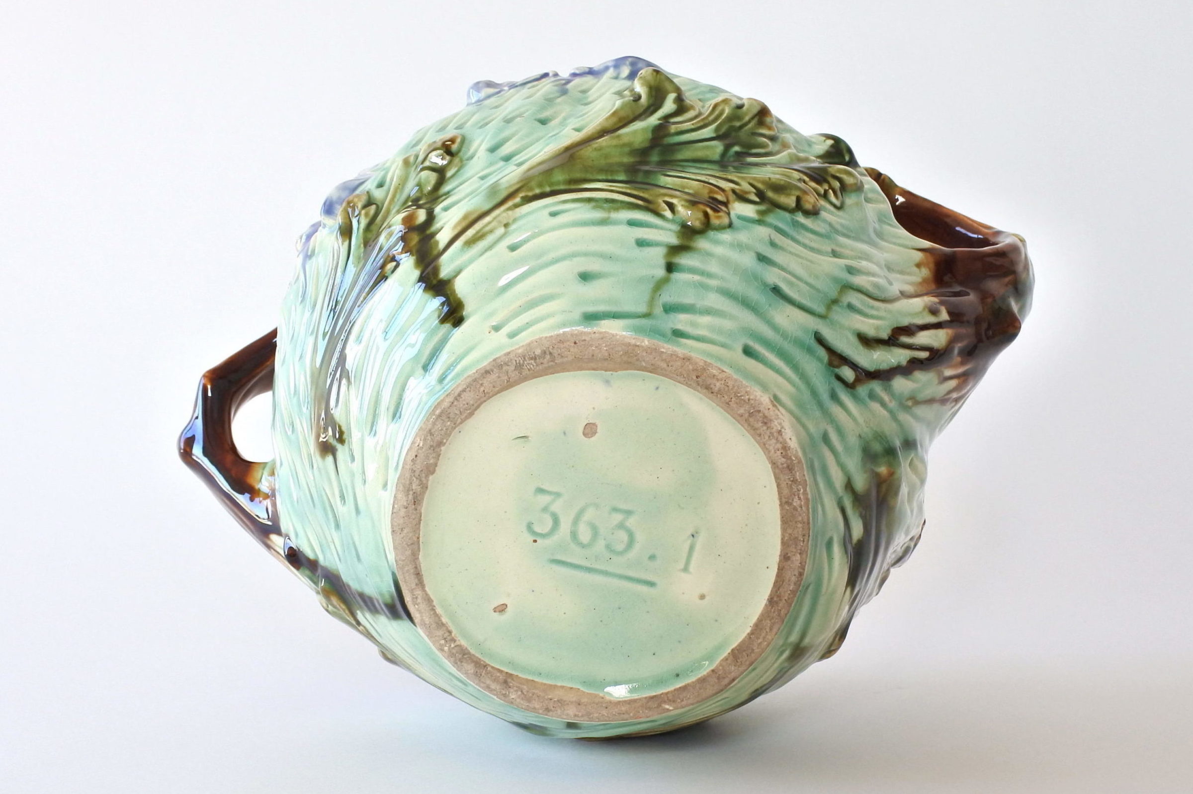 Cache pot in ceramica barbotine con fiori blu su fondo turchese - 7