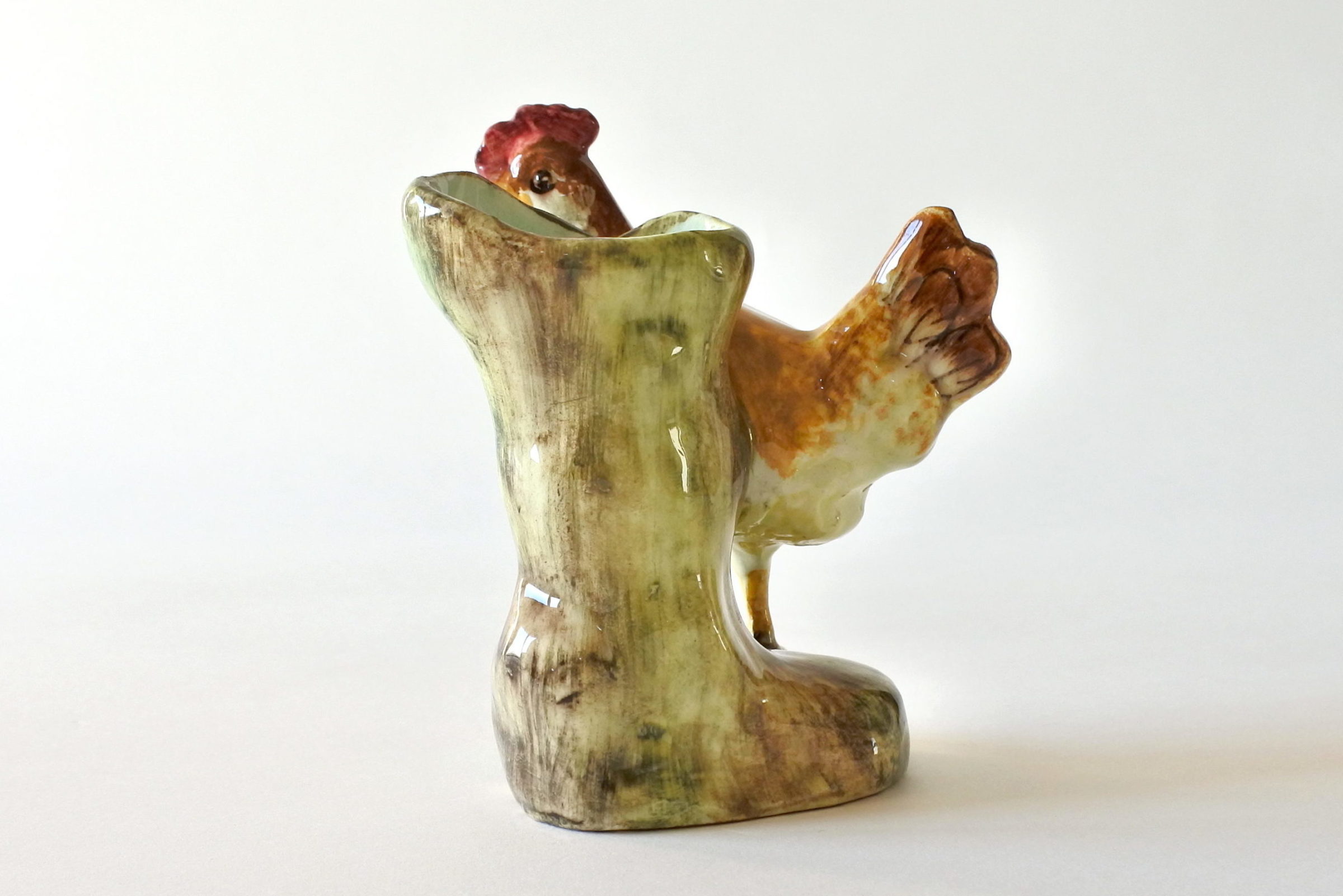 Jardinière di Delphin Massier in ceramica barbotine a forma di gallina - 2