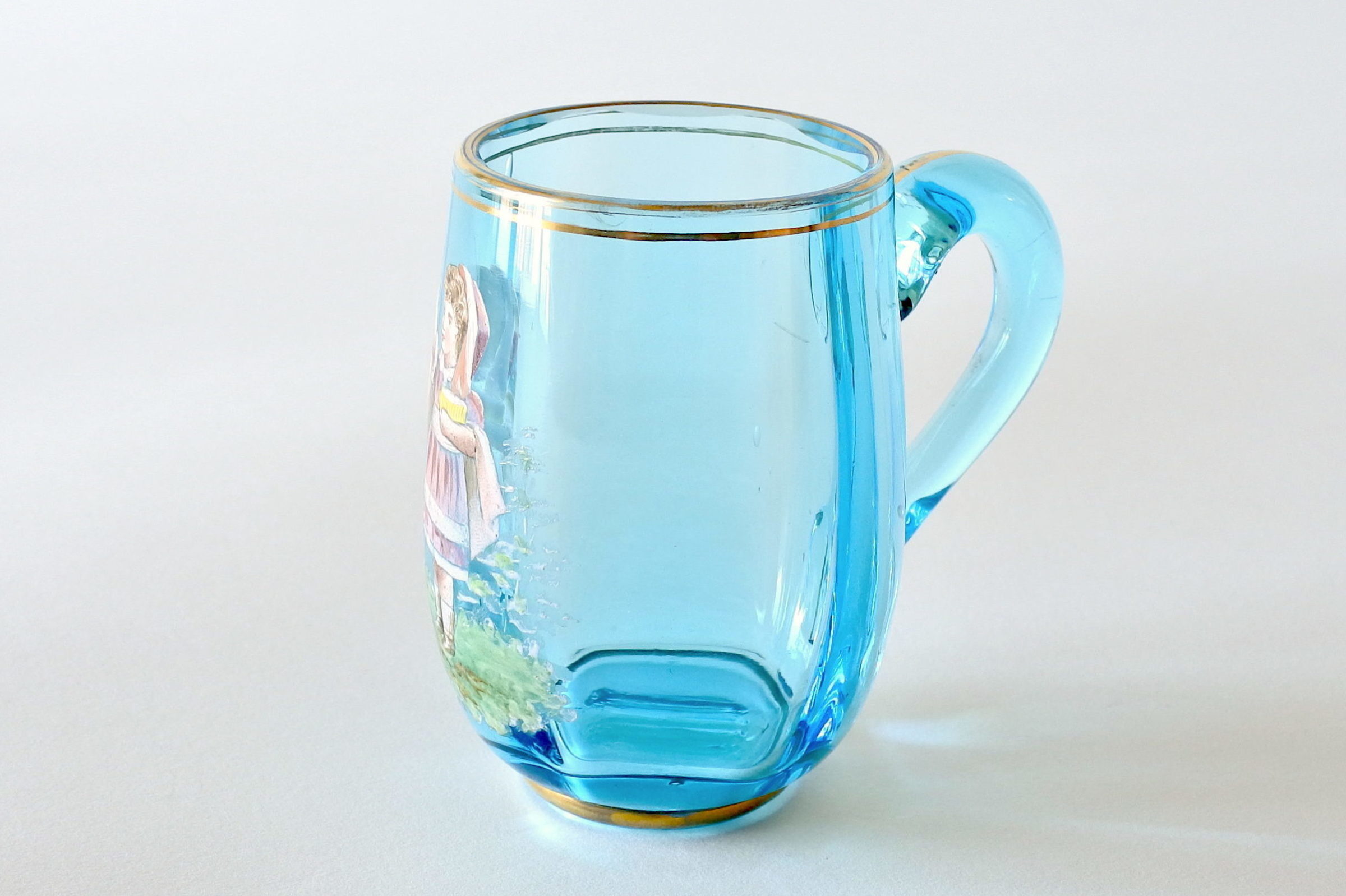 Bicchiere antico in vetro soffiato blu con manico e decoro a smalto - 2
