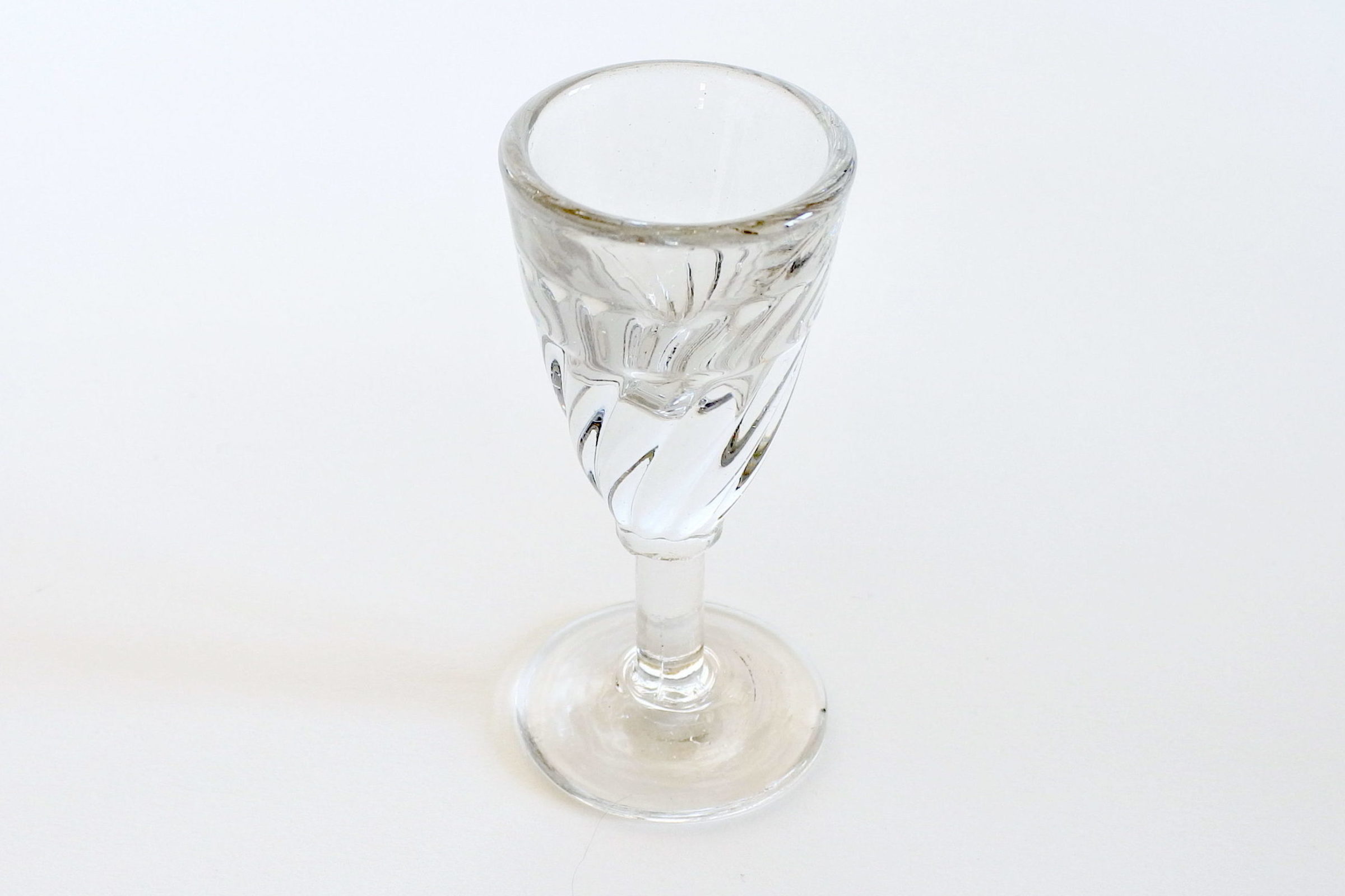 Bicchierino da liquore a calice in vetro soffiato - 2