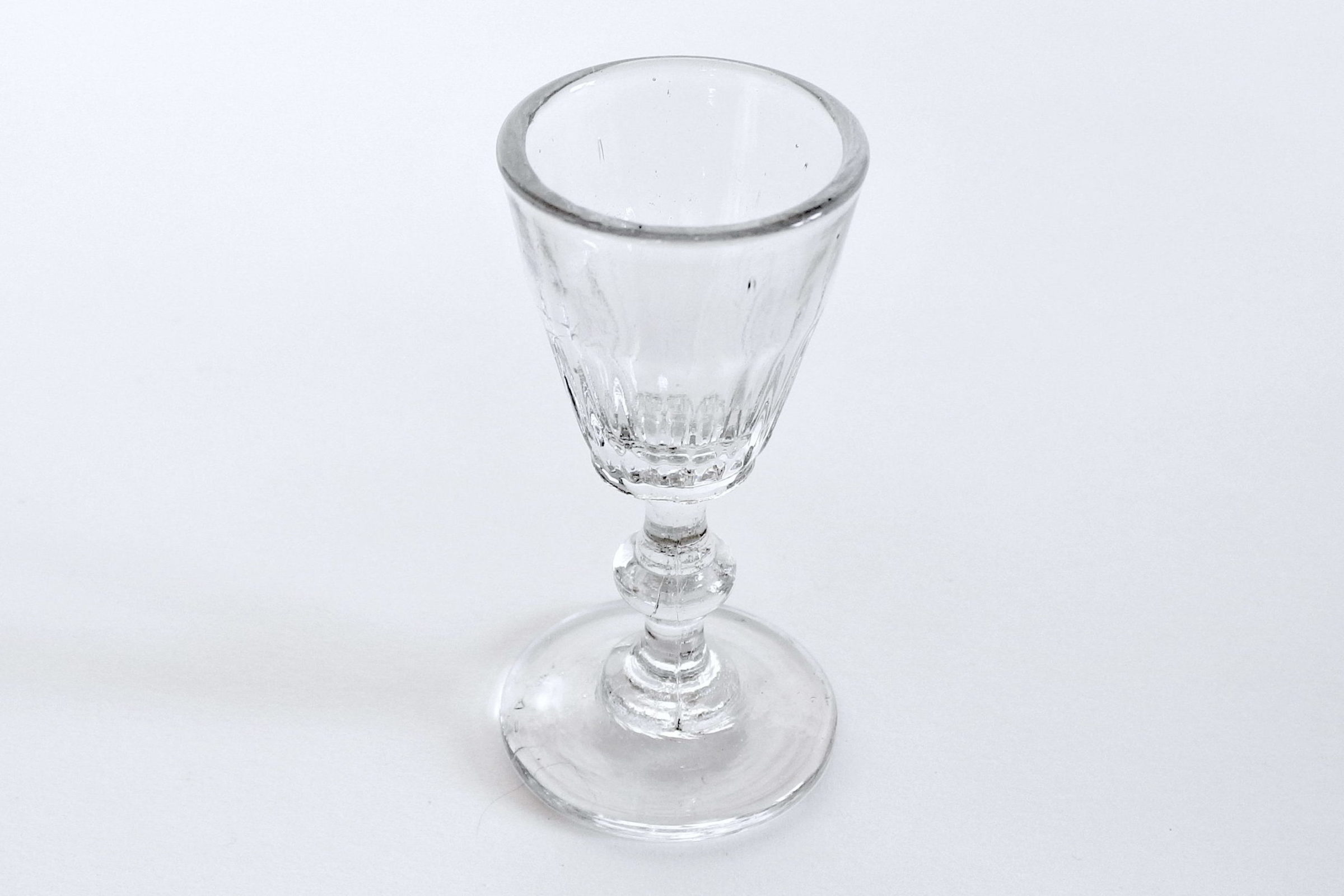 Bicchierino da liquore a calice in vetro soffiato trasparente - 2