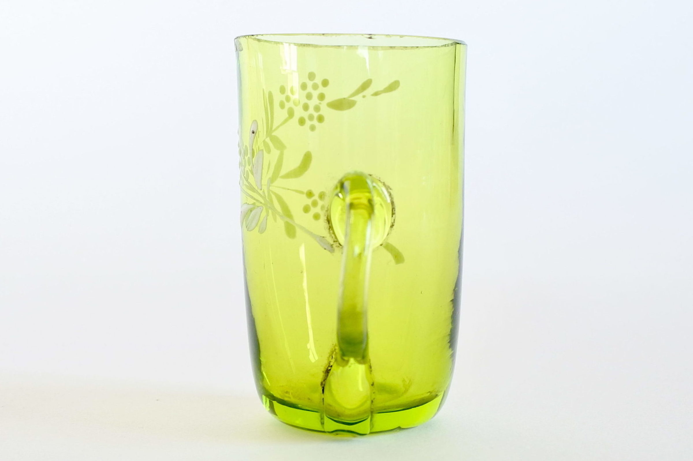 Bicchierino da liquore con manico in vetro soffiato verde con fiori smaltati - 2