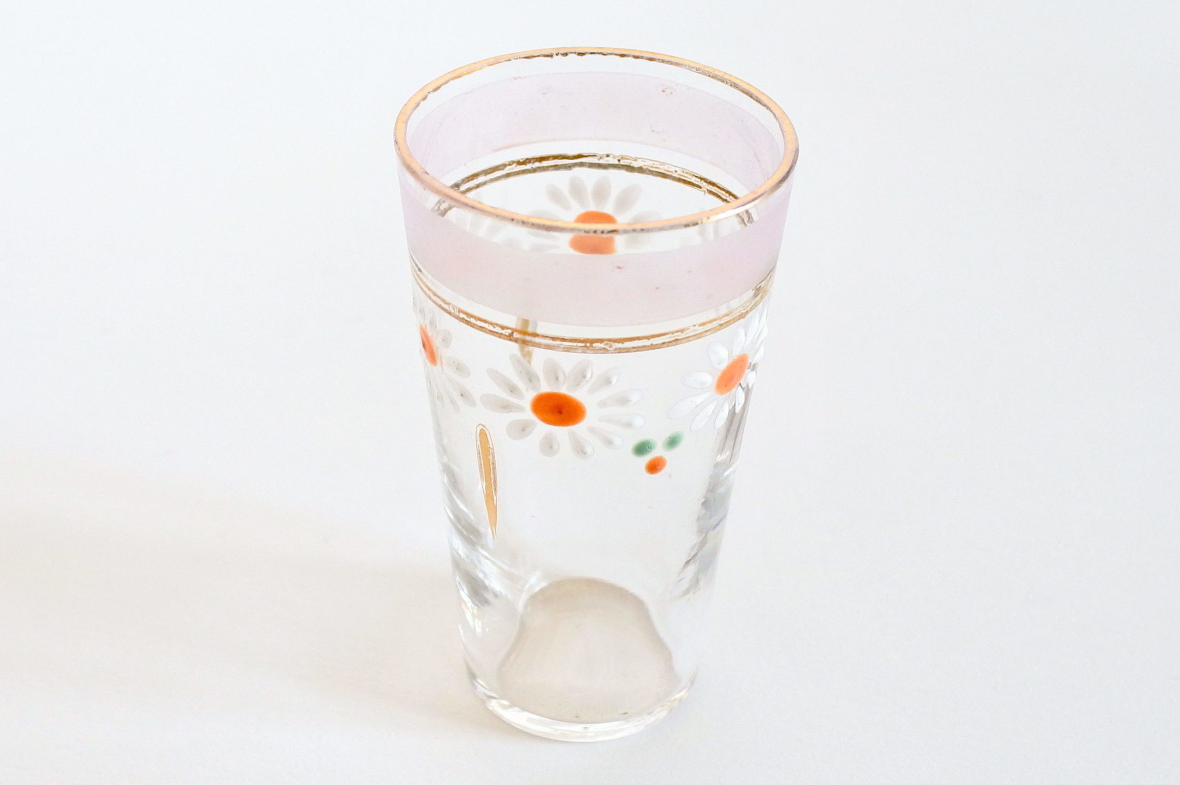 Bicchierino da liquore in vetro soffiato trasparente con fiori dipinti a mano - 2
