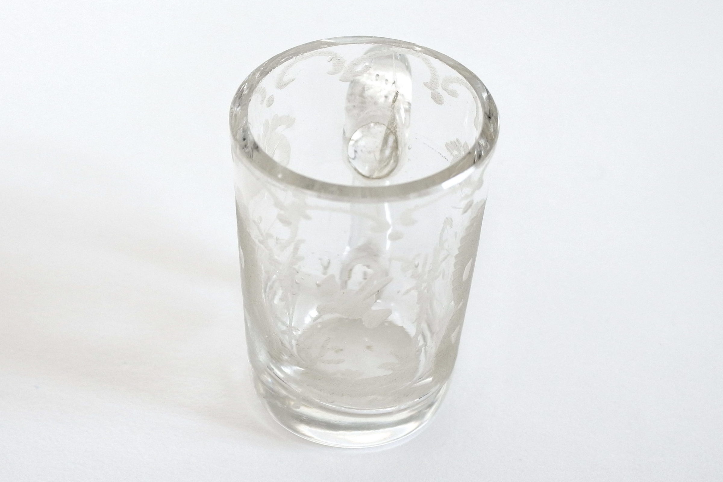 Bicchierino da liquore in vetro soffiato trasparente con uccello molato - 4