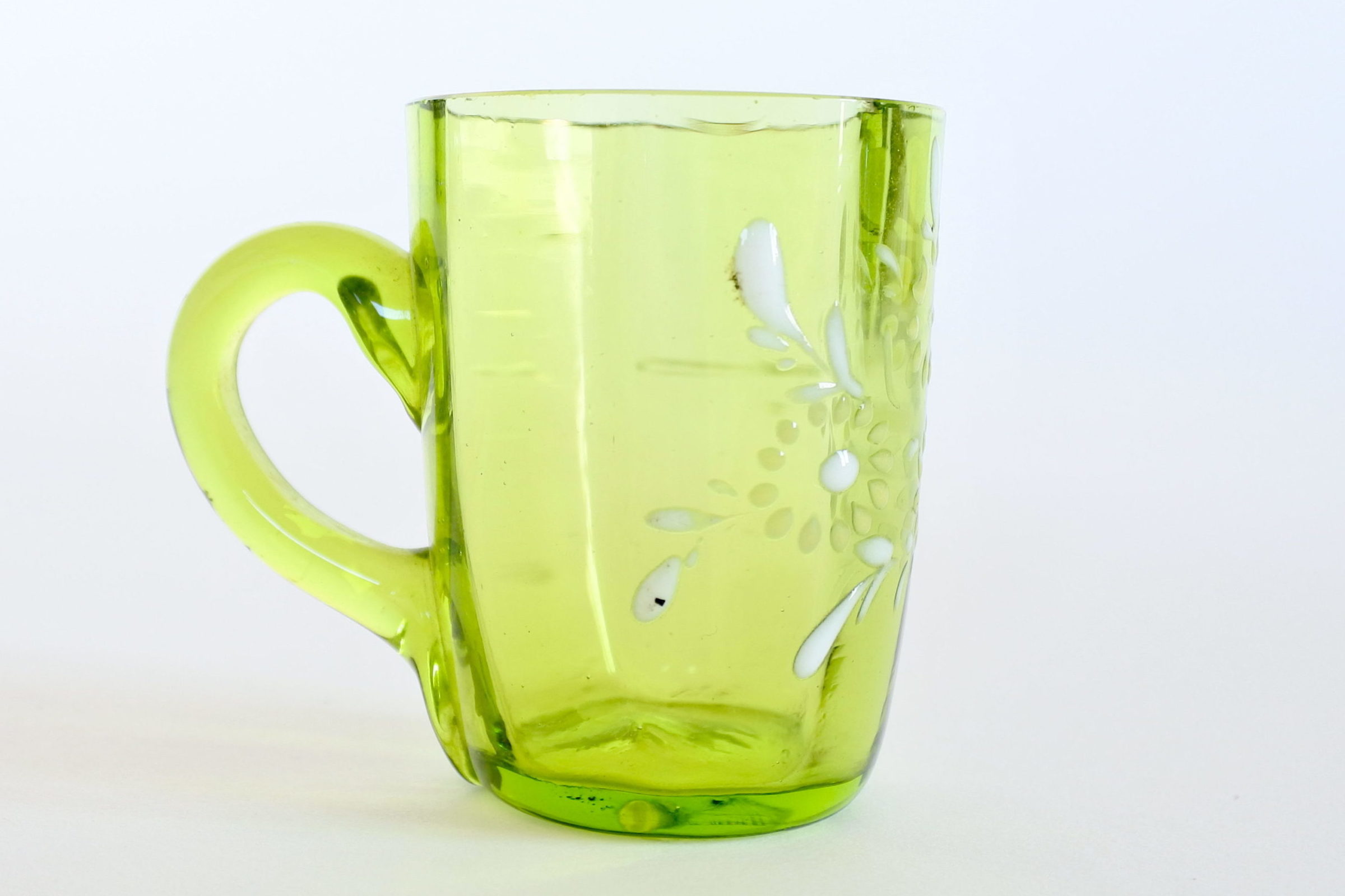 Bicchierino da liquore in vetro soffiato verde con manico - 3