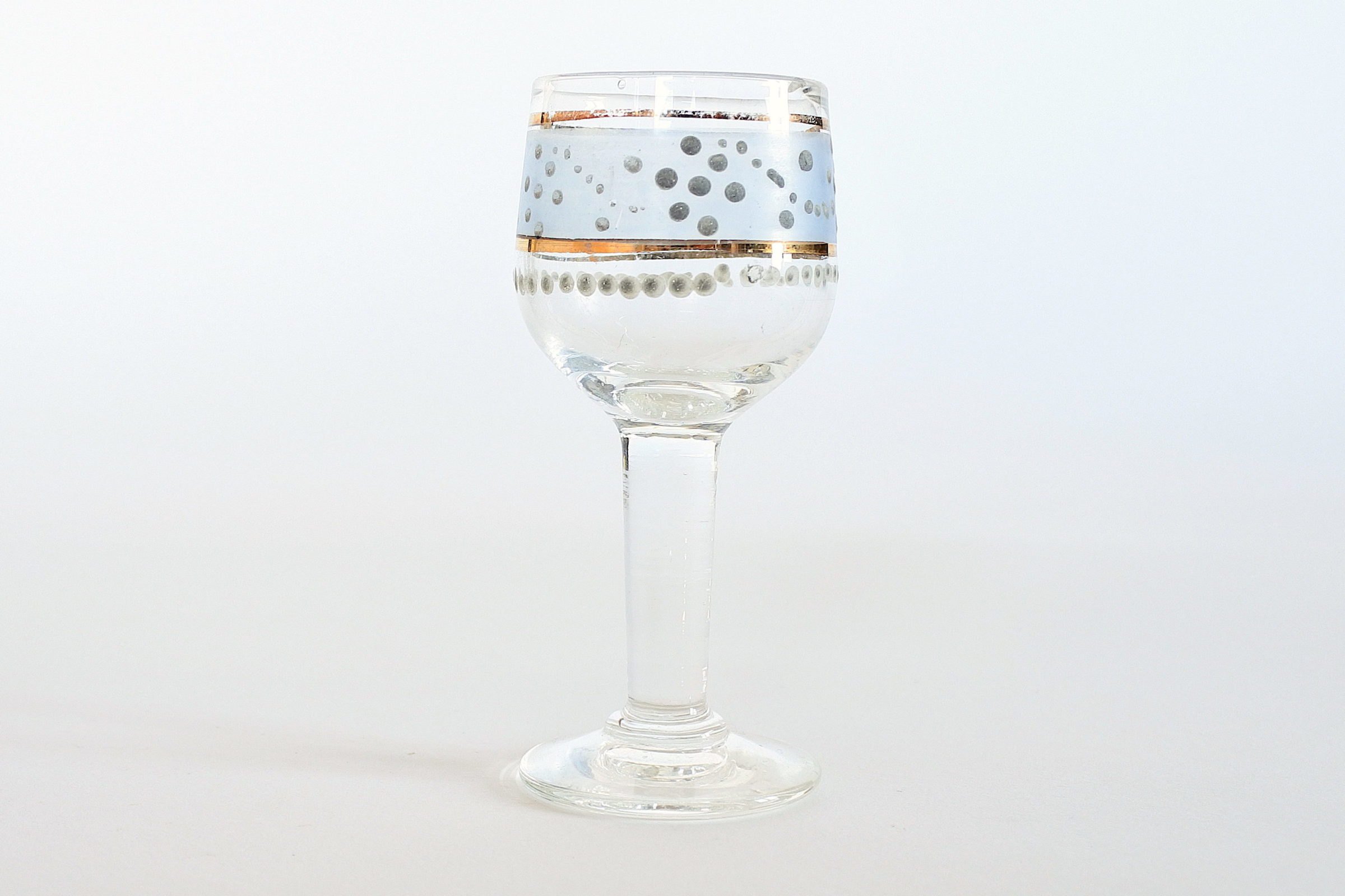 Bicchierino da rosolio a calice e coppa tonda in vetro soffiato