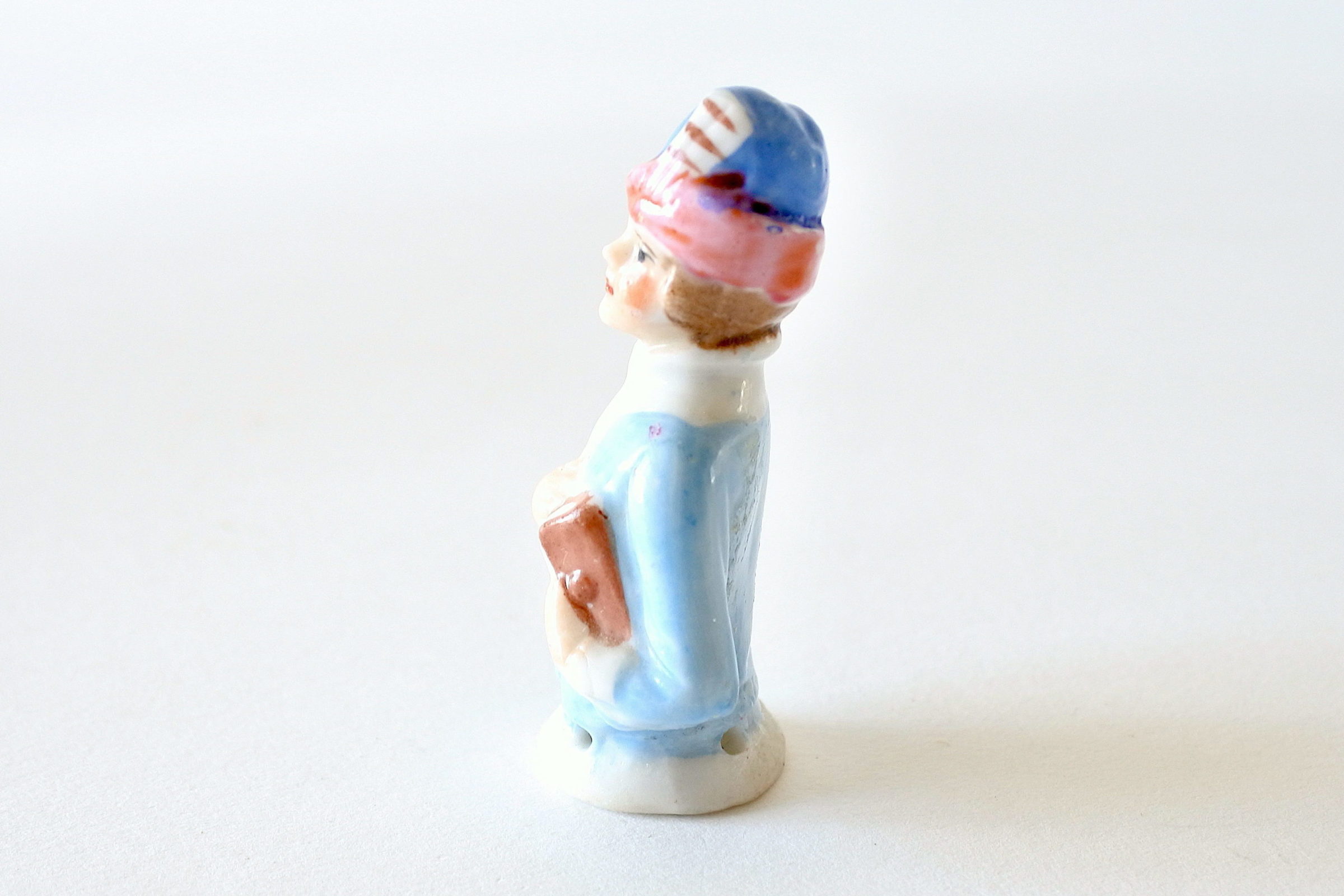 Statuina di donna con cappello in ceramica - demi poupée - 2